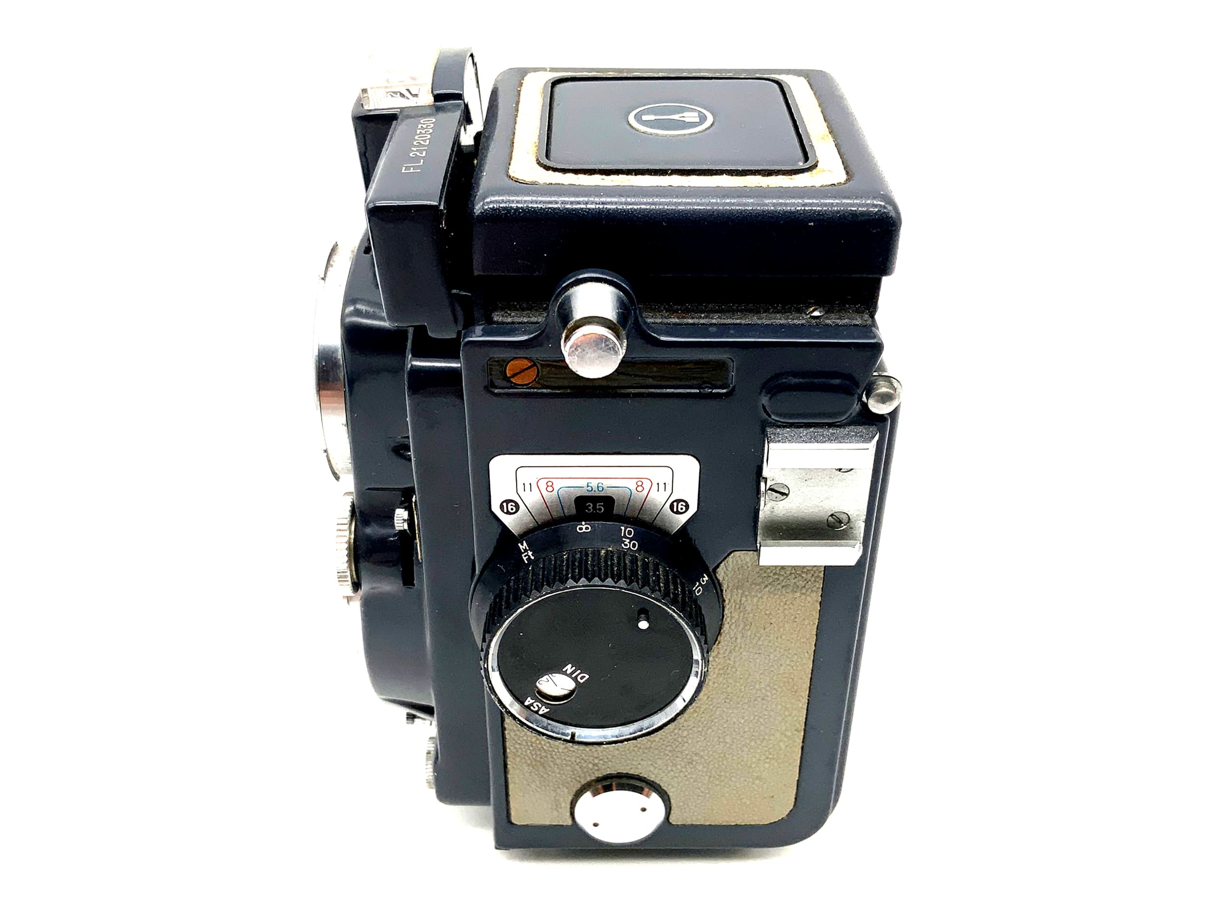 Yashica 44 TLR mit Yashinon 1:3.5/60mm Copal-SV zweiäugige Kamera !Beli defekt!