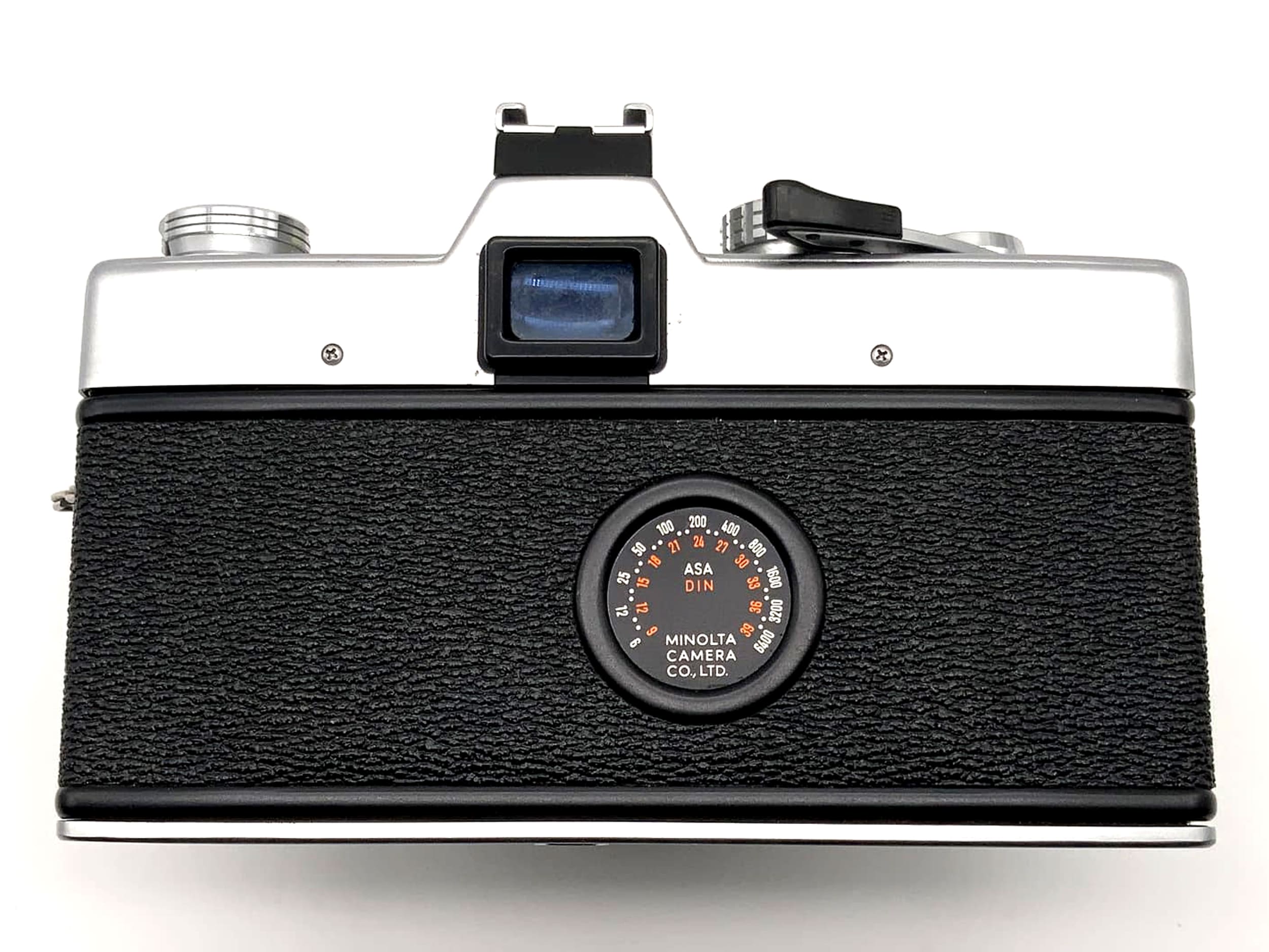 Minolta SRT 100x mit Tokina RMC 2.8 28mm Spiegelreflexkamera 35mm analog