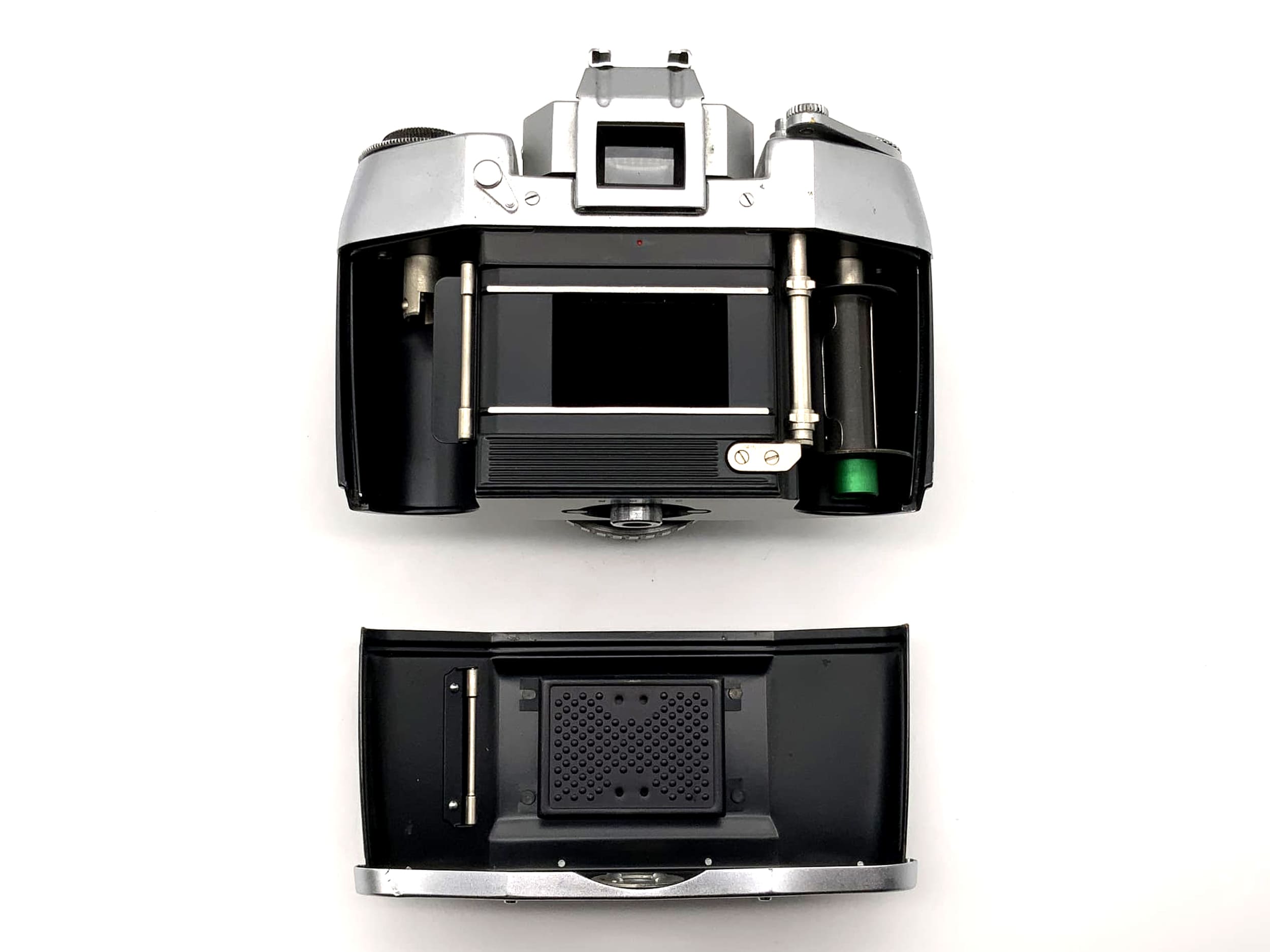 Exakta EXA 1a mit Tessar 2.8 50mm Objektiv Spiegelreflexkamera 35mm analog