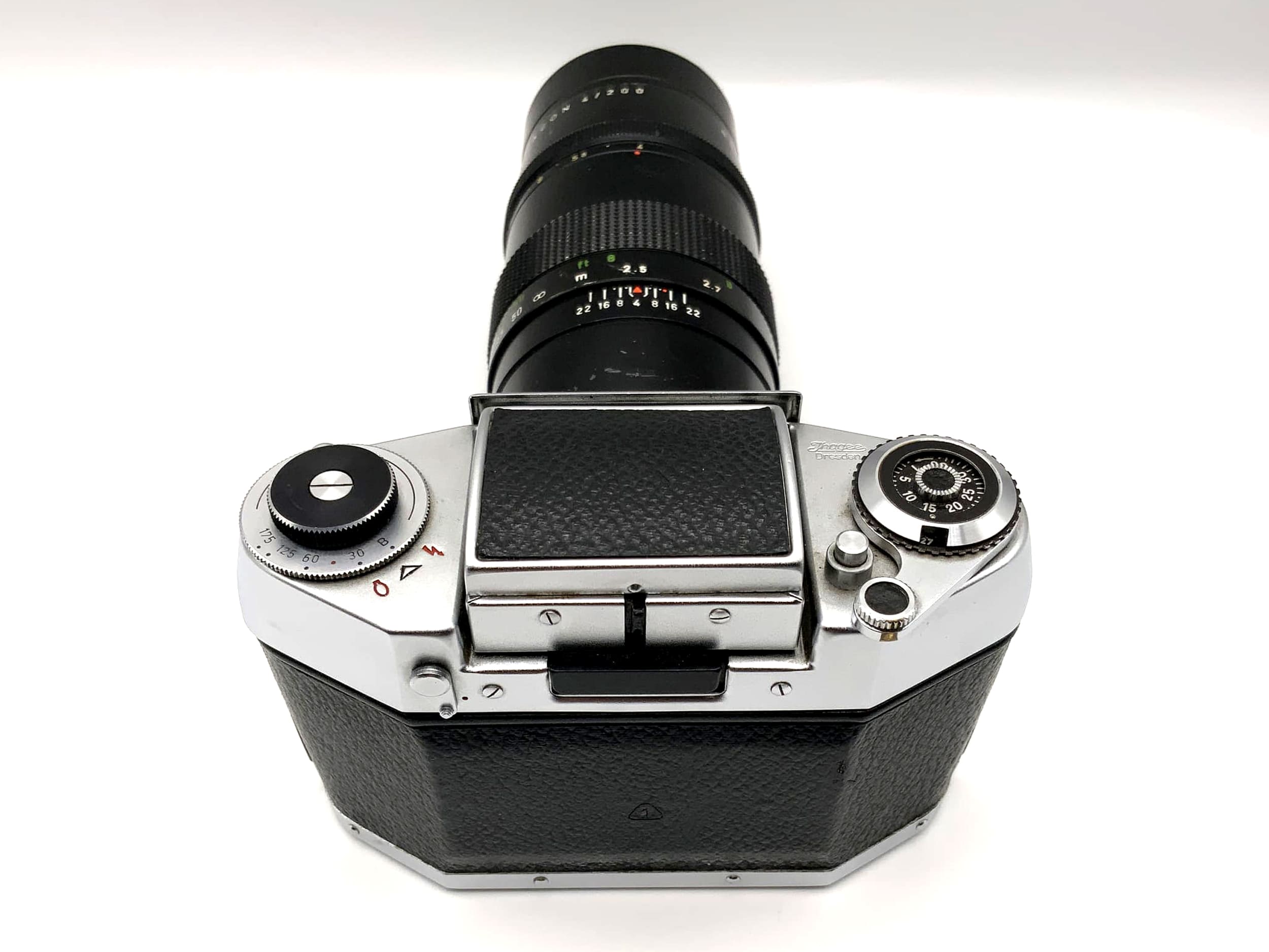 Exakta Exa 1a analoge Spiegelreflexkamera mit Pentacon 4/200 Objektiv