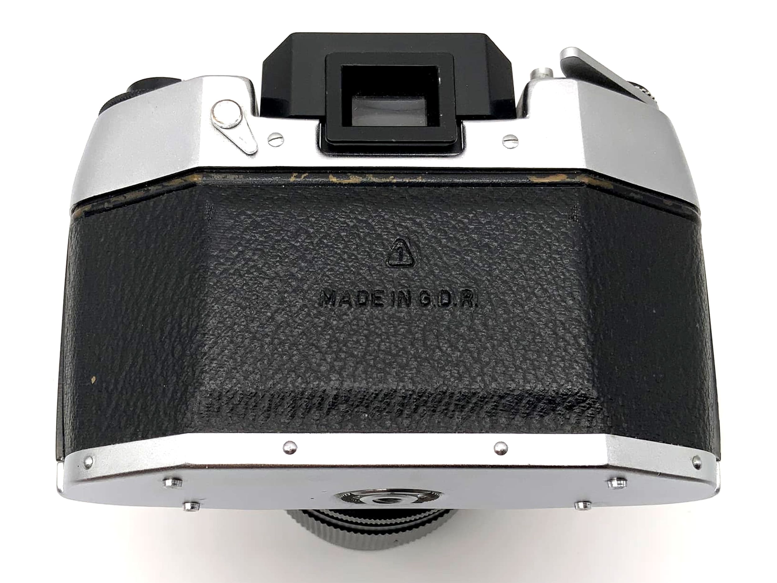 Exakta EXA 1b mit Revuenon Special 2.8 135mm Spiegelreflexkamera 35mm analog