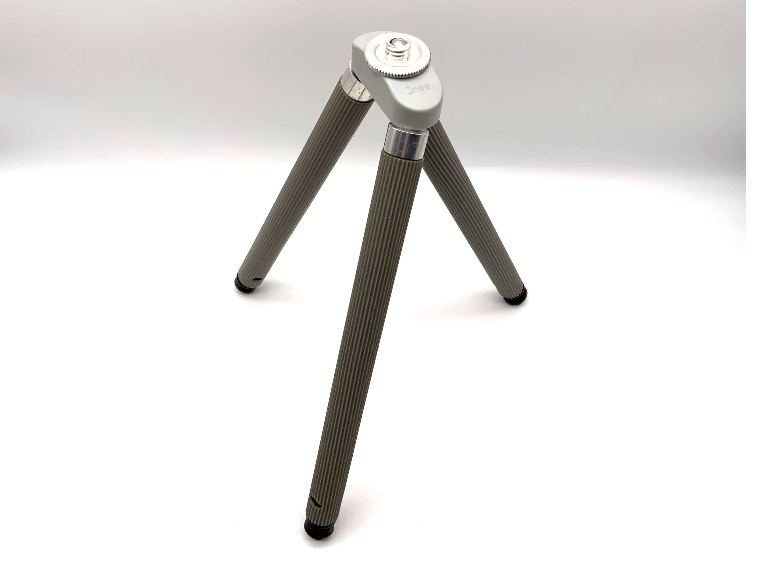 VEB Ines Tischstativ Tripod Dreibein Taschenstativ