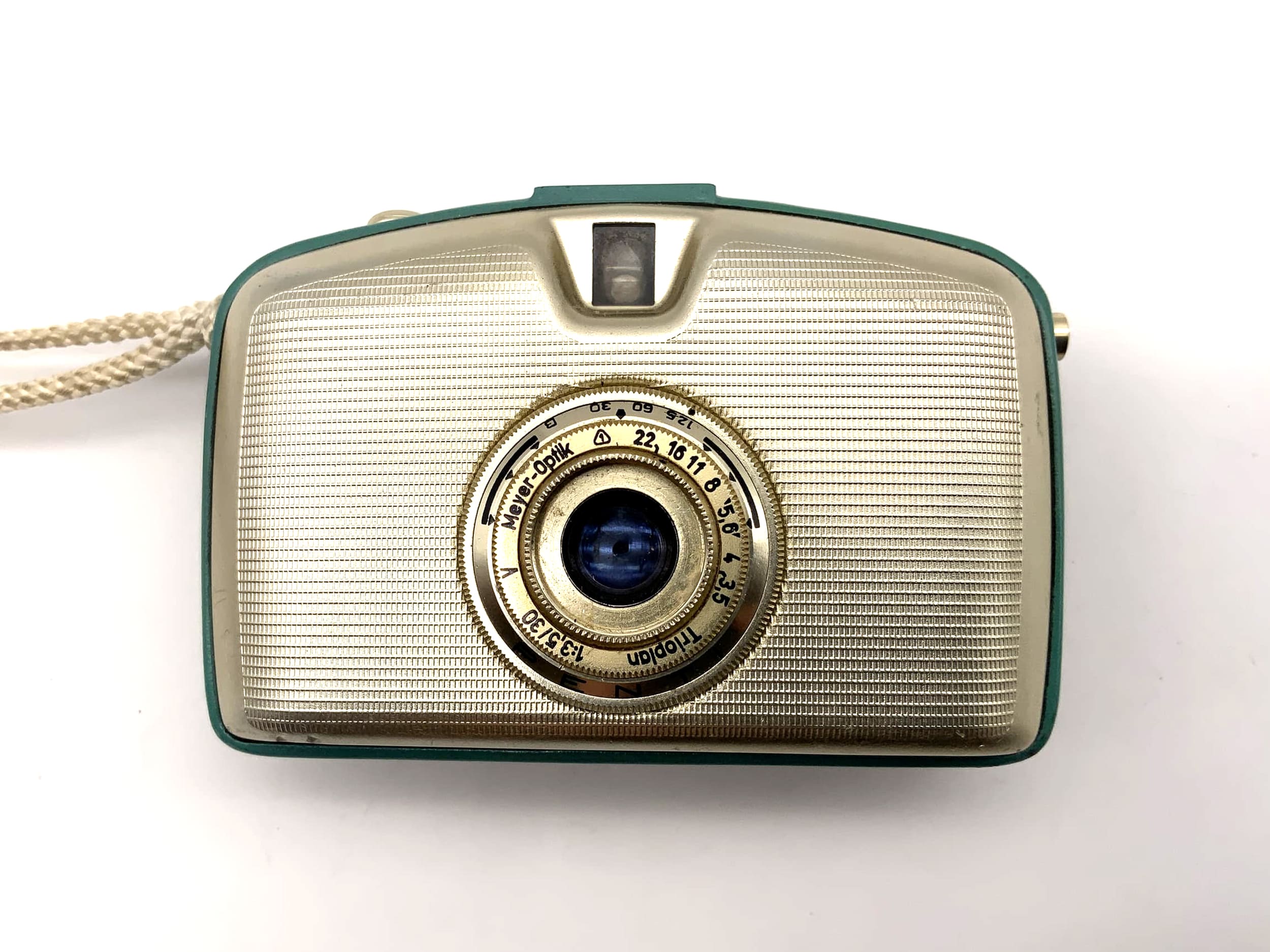 Welta Penti Sucherkamera mit Trioplan 30mm 1:3.5 35mm Kompaktkamera grün