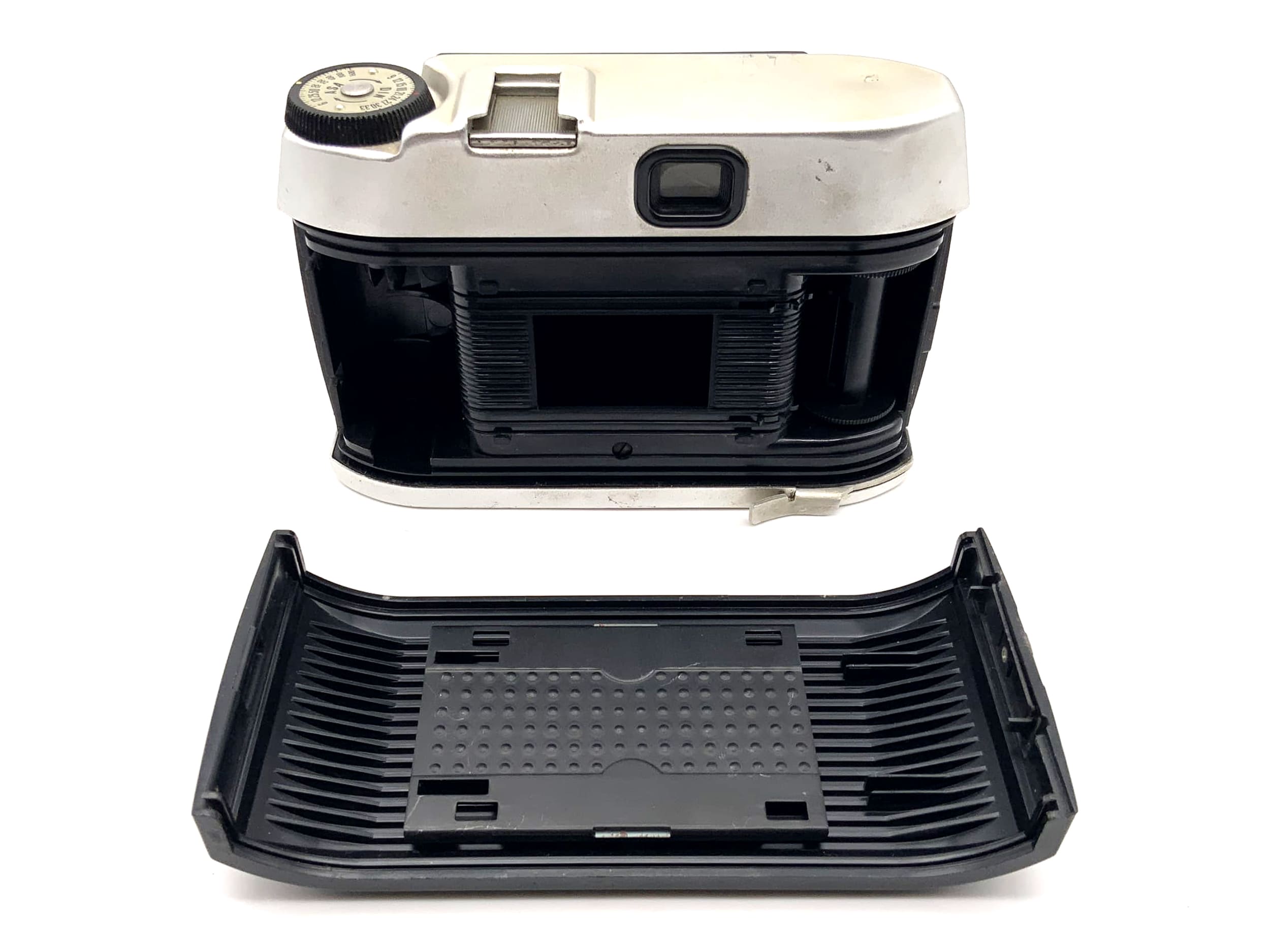 Balda Baldinette Sucherkamera mit Color Isconar 45mm 1:2.8 35mm Kompaktkamera