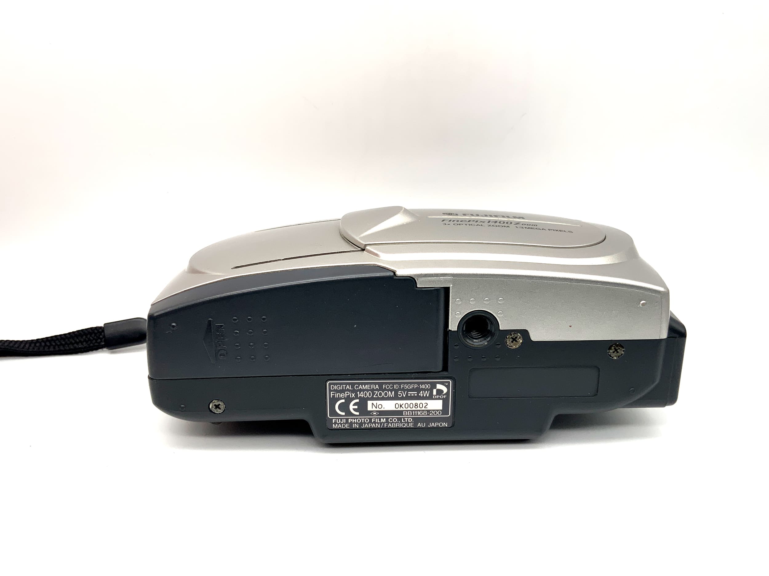 Fujifilm FinePix 1400 Zoom Digitale Kompaktkamera f=6-18mm 3x Optical 1.3 MP