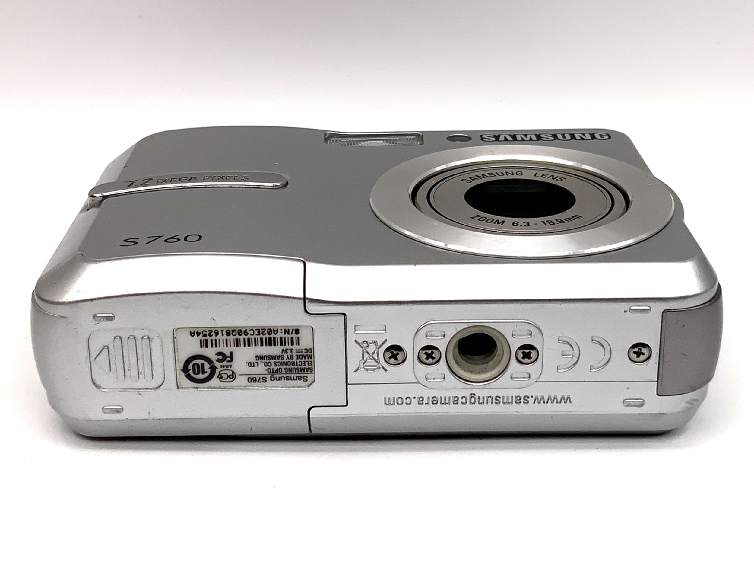 Samsung S760 Digitale Kompaktkamera mit Zoom 6.3-18.9mm Lens 7.2 MP