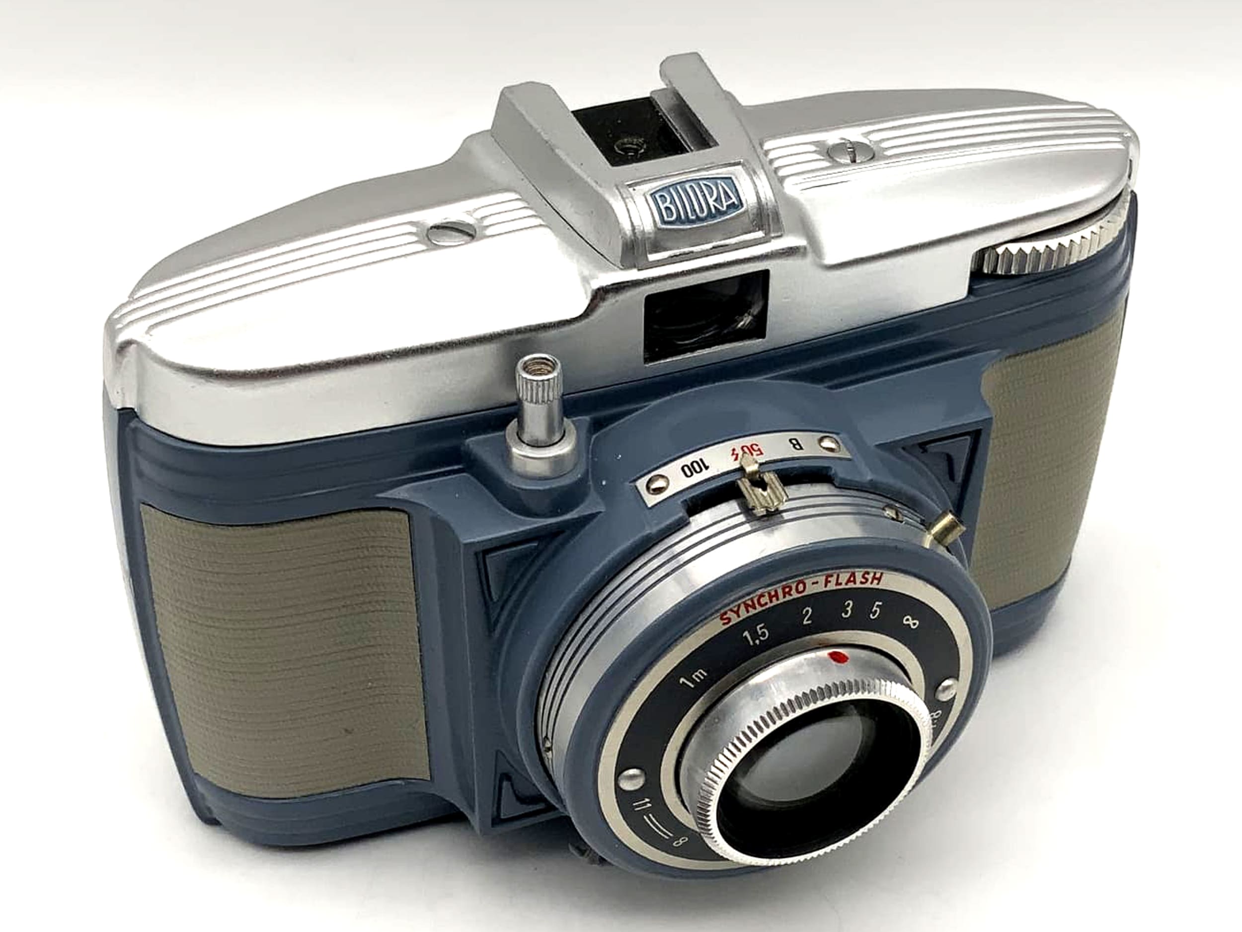 Bilora Bella Rollfilmkamera mit Synchro-Flash Achromat 1:8