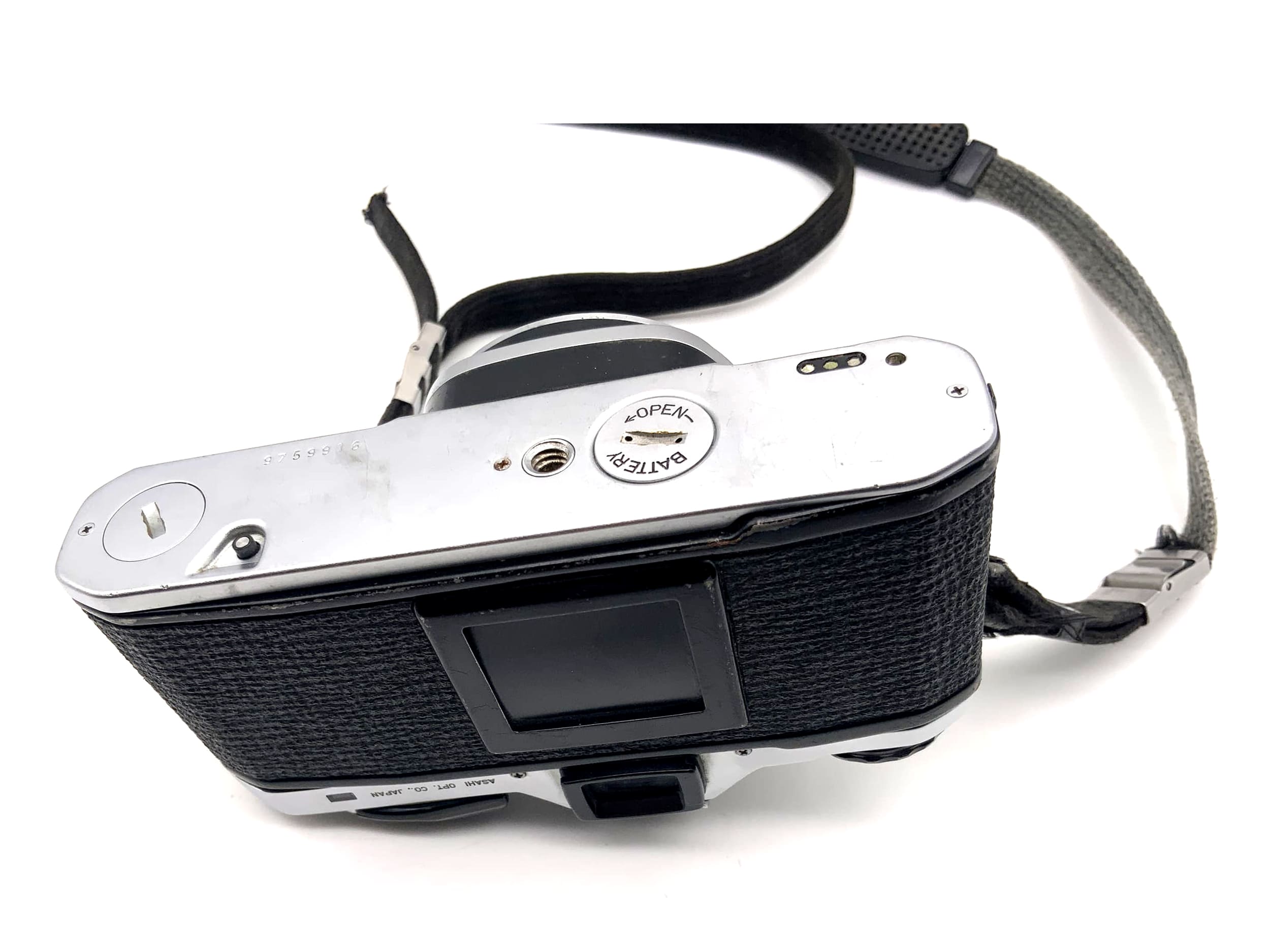 Pentax ME Spiegelreflexkamera SLR 35mm Kamera Body Gehäuse (Beli defekt!)