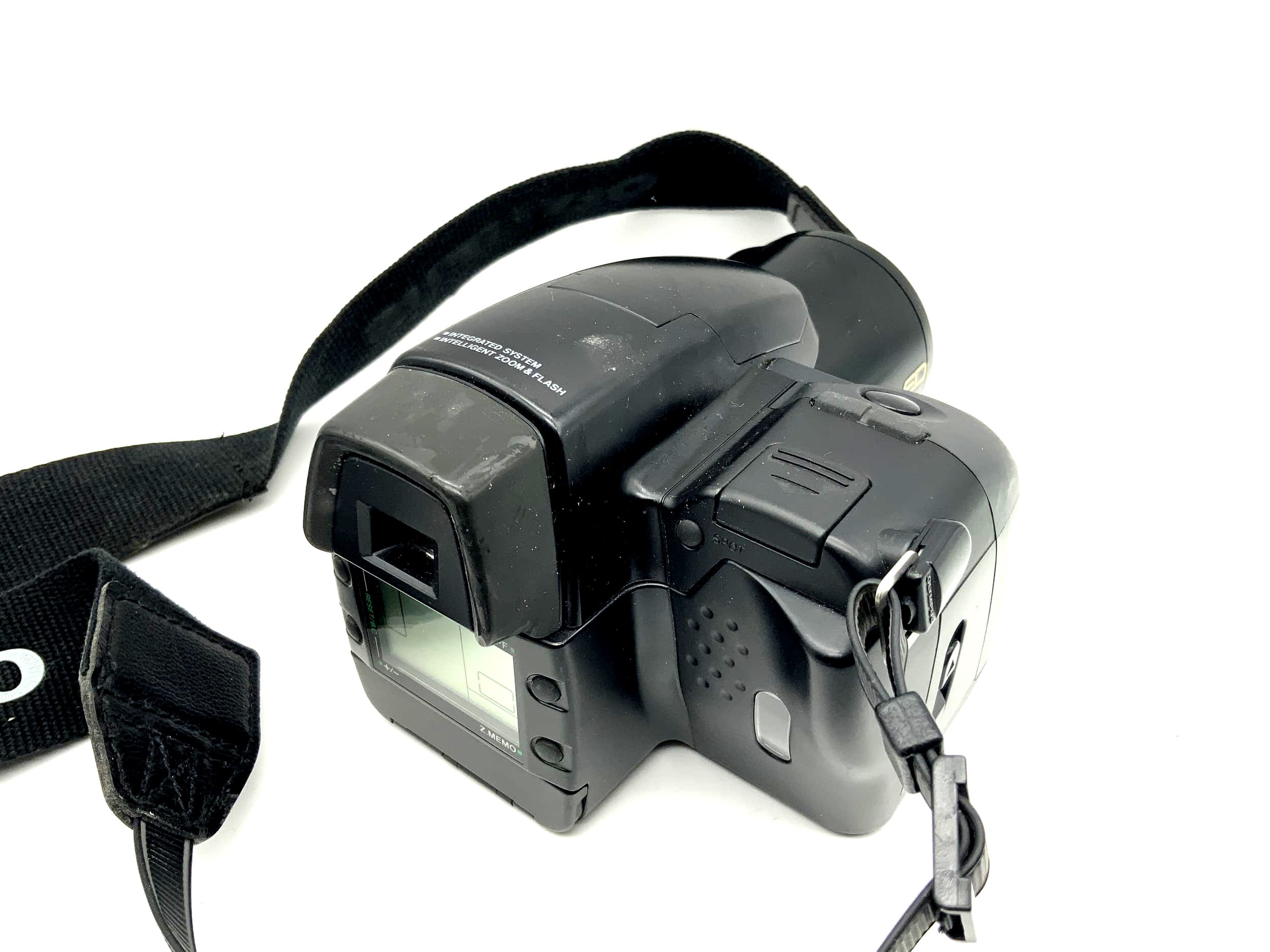 Olympus IS-1000 Bridge-Kamera mit Zoom Lens ED 35-135mm 1:4.5-5.6