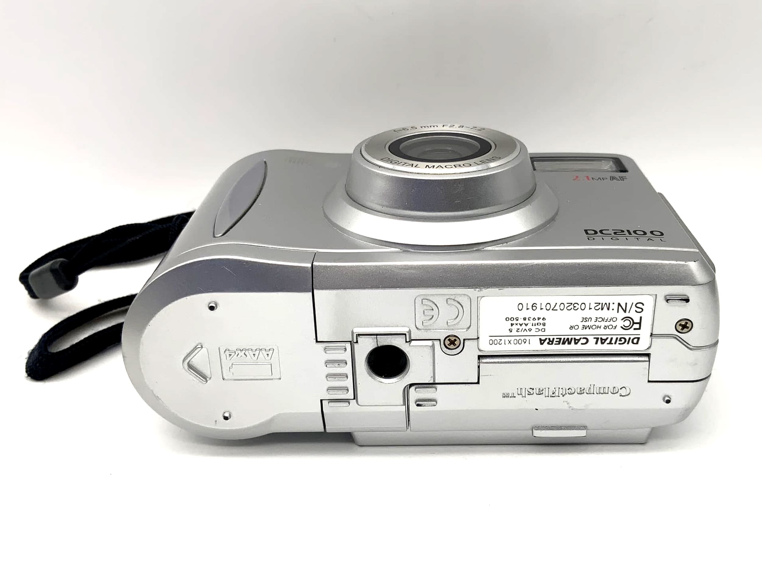 Maginon DC2100 mit f=6.5mm F2.8-7.2 Digital Macro Lens 2.1 MP AF