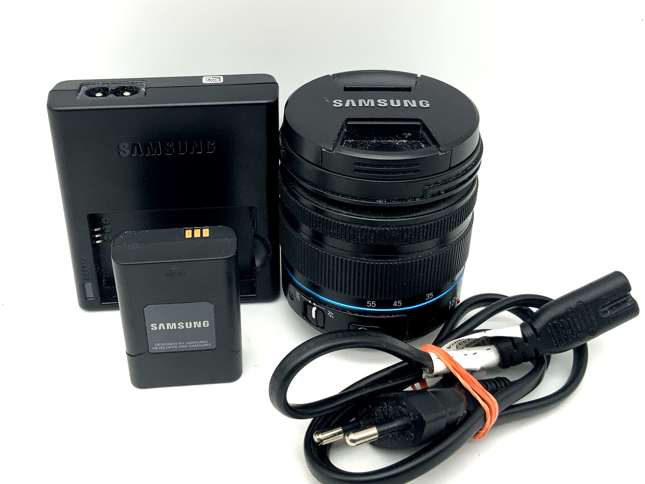 Samsung NX20 Systemkamera Samsung 1:3.5-5.6 18-55mm III OIS WiFi 20.3MP Full HD