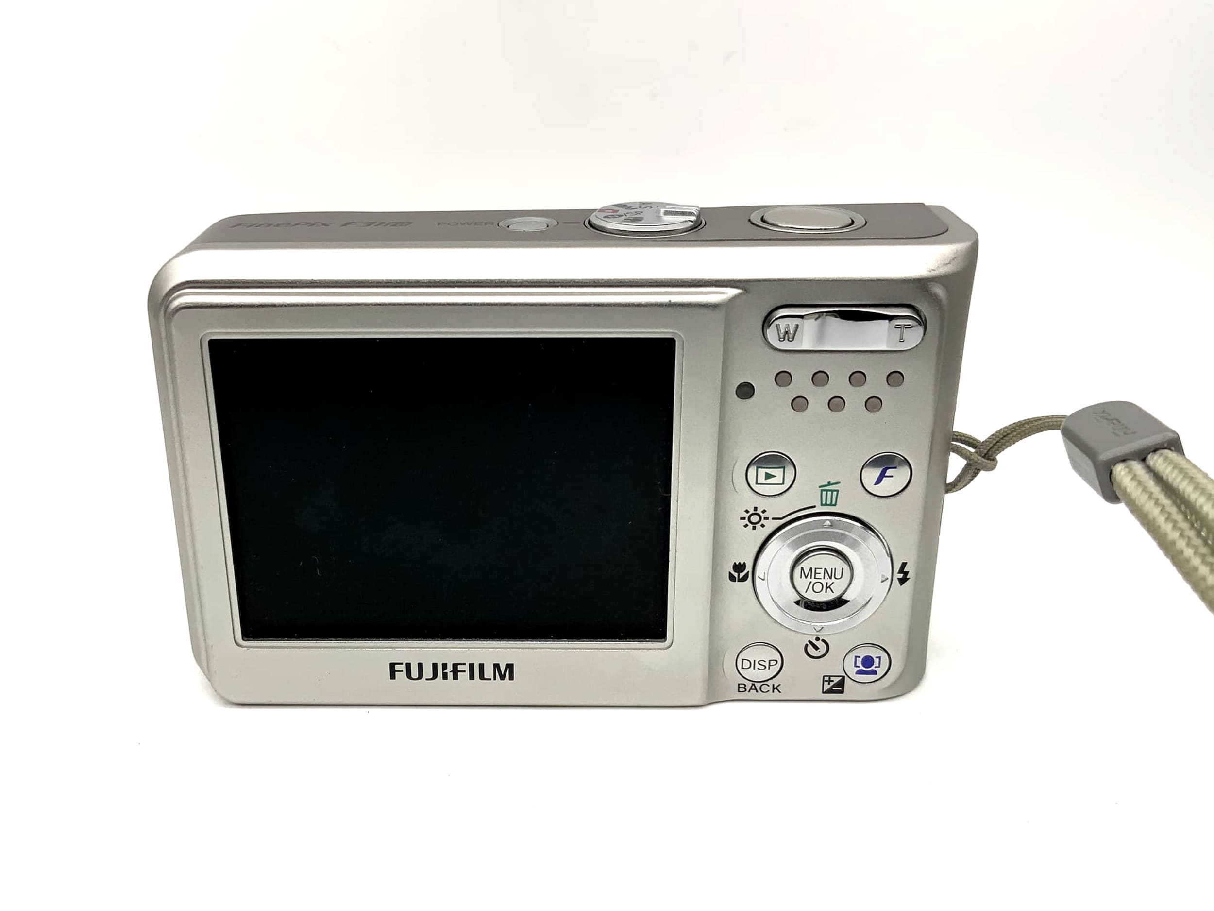 Fujifilm FinePix F31 fd mit Fujinon Zoom Lens 3x f=8-24mm 1:2.8-5.0 Super CCD