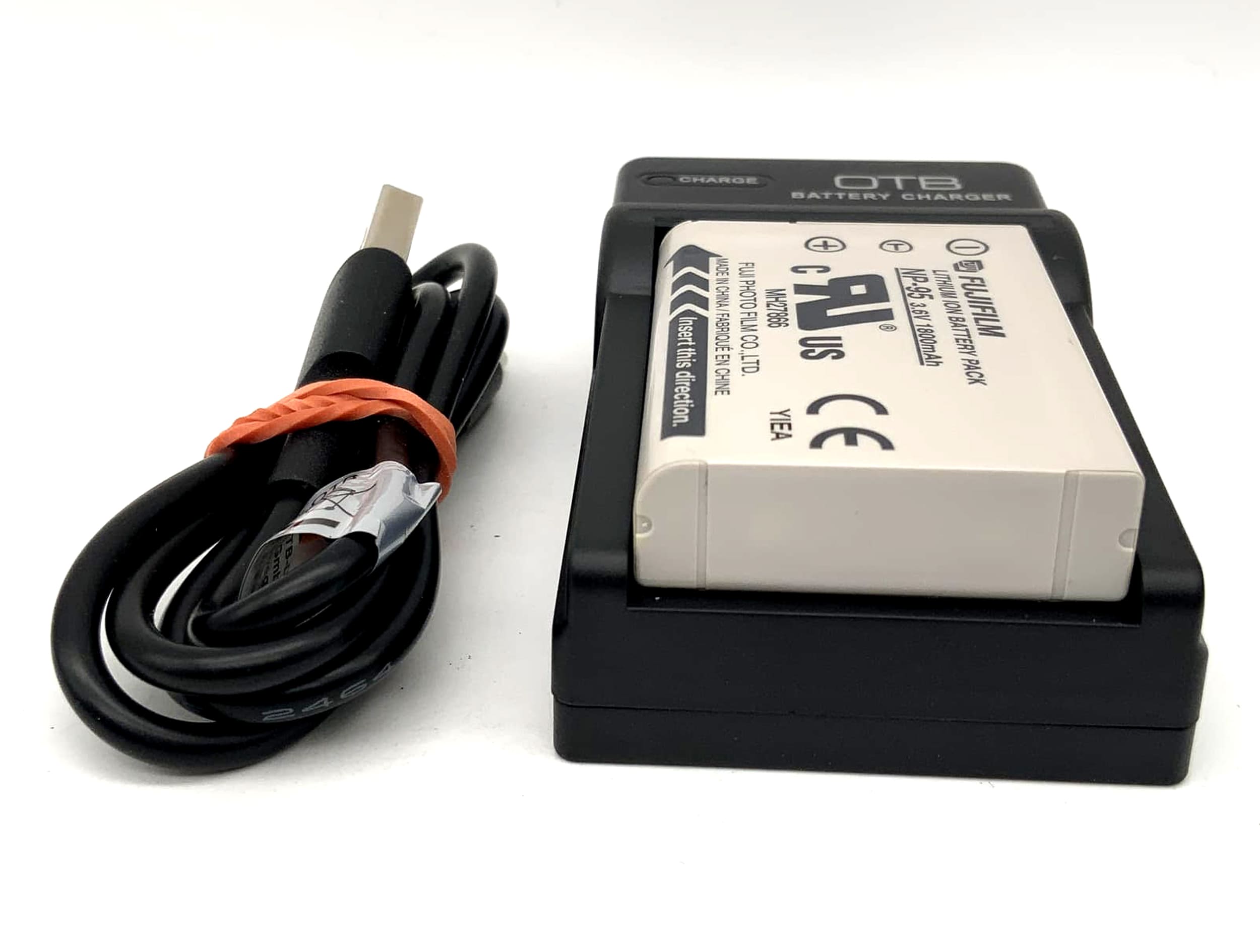 Fujifilm FinePix F31 fd mit Fujinon Zoom Lens 3x f=8-24mm 1:2.8-5.0 Super CCD