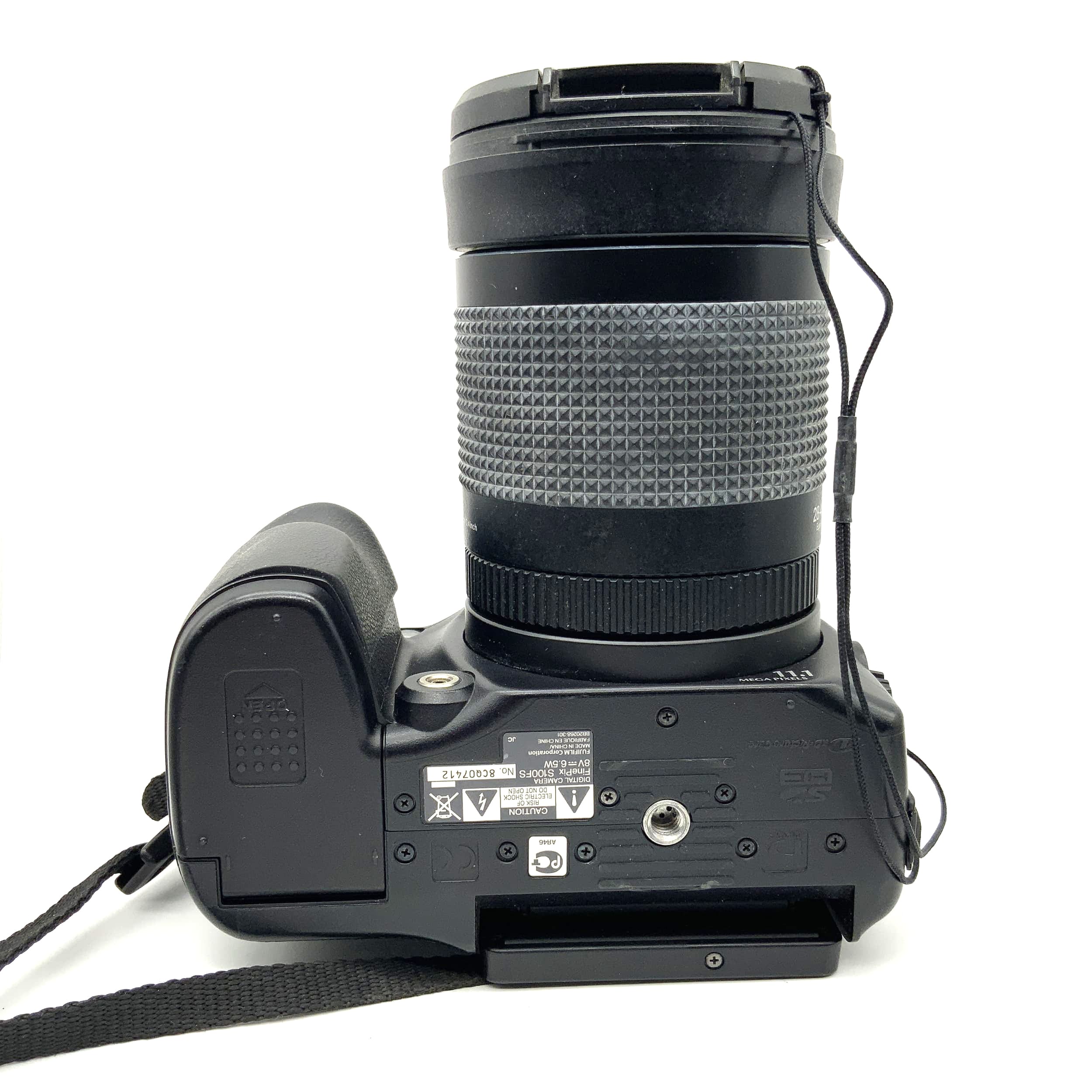 Fujifilm FinePix S100 FS 14.3x Optical f=7.1-101.5mm 1:2.8-5.3 11.1 MP 28-400mm