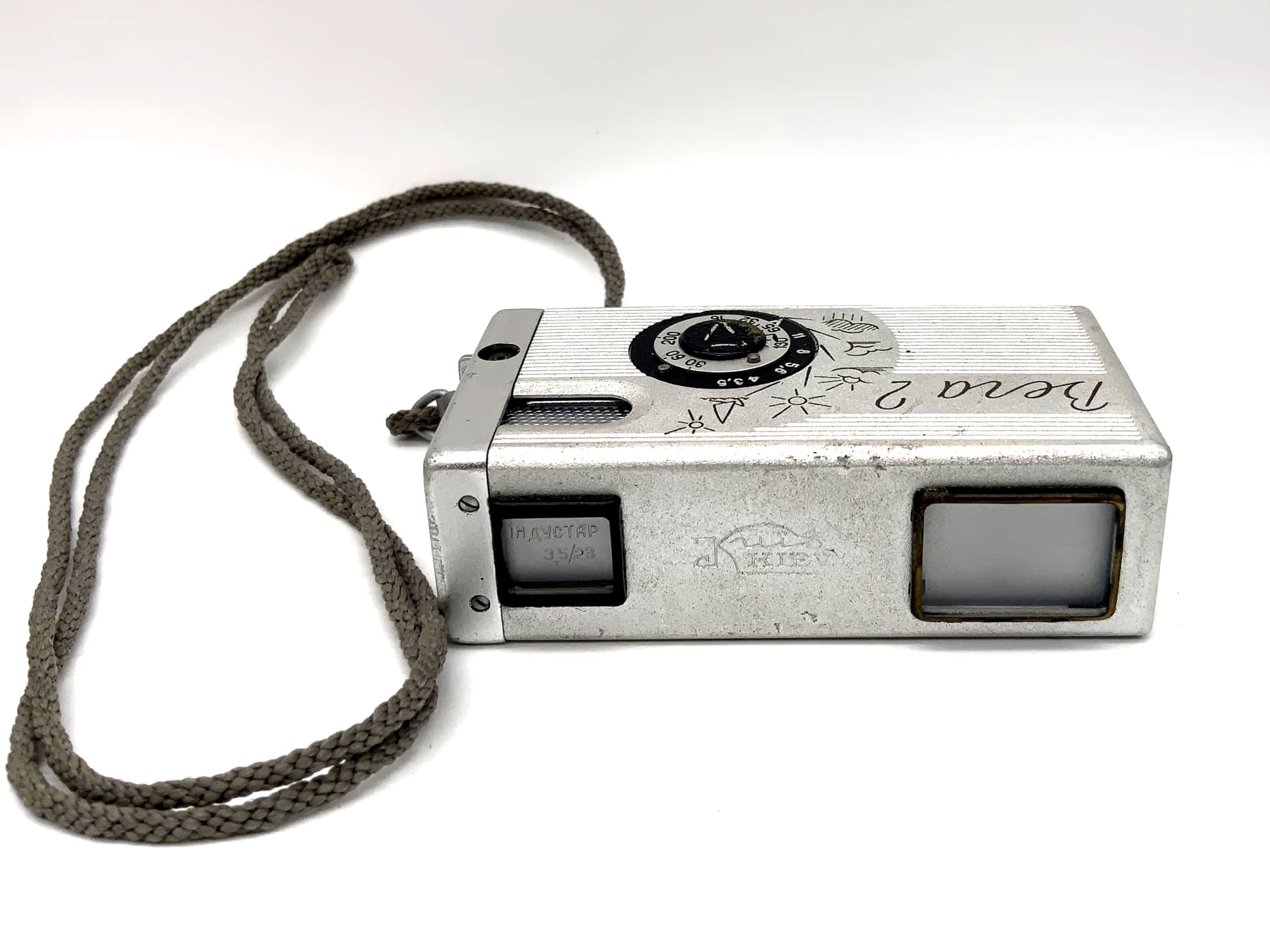 Kiev Vega 2 Miniaturkamera mit Industar M 1:3,5/ 23mm Kleinstbildkamera Spy Cam