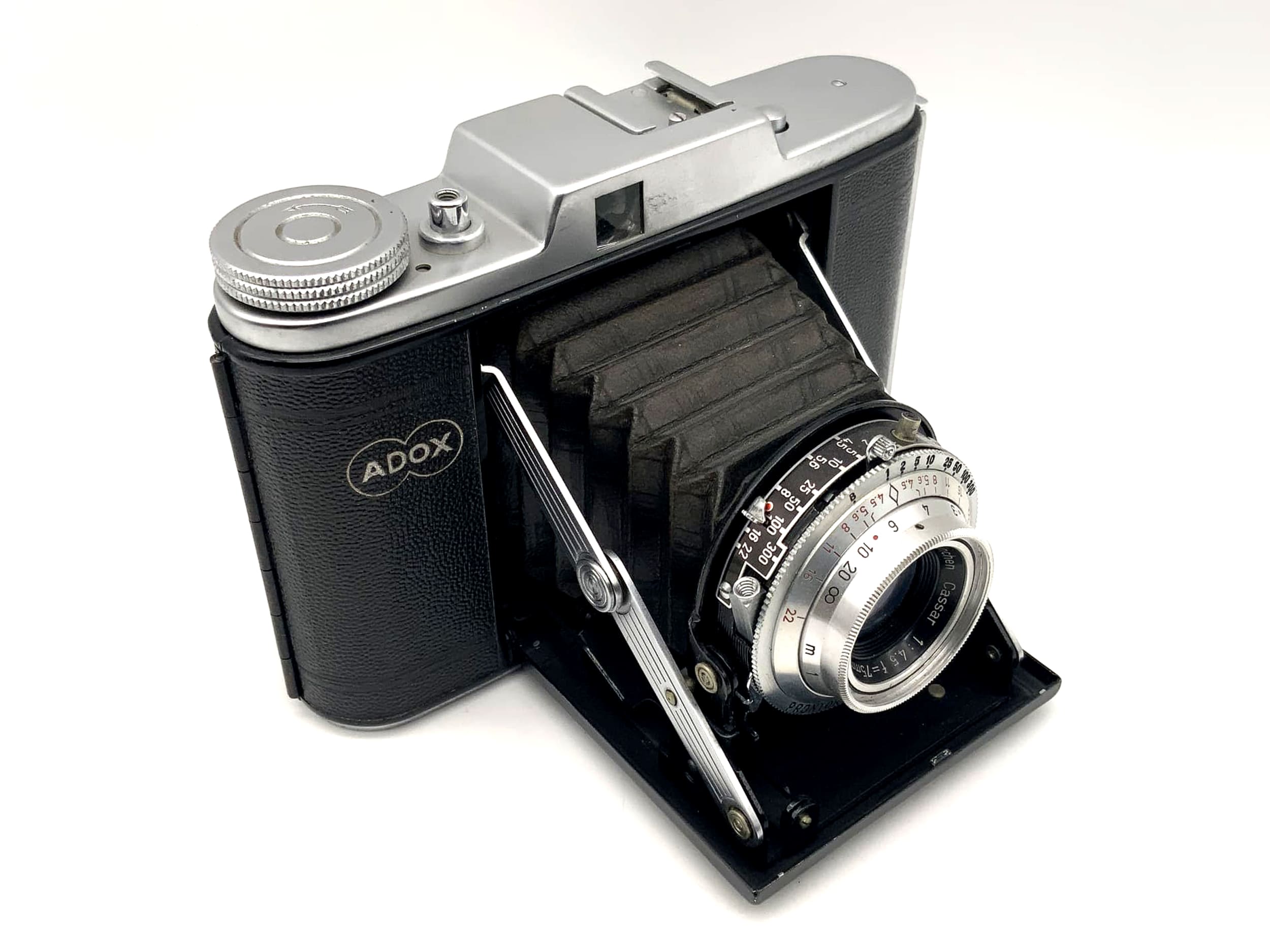 Adox Golf Klappkamera mit Steinheil München Cassar 1:4.5 f=75mm Prontor-S