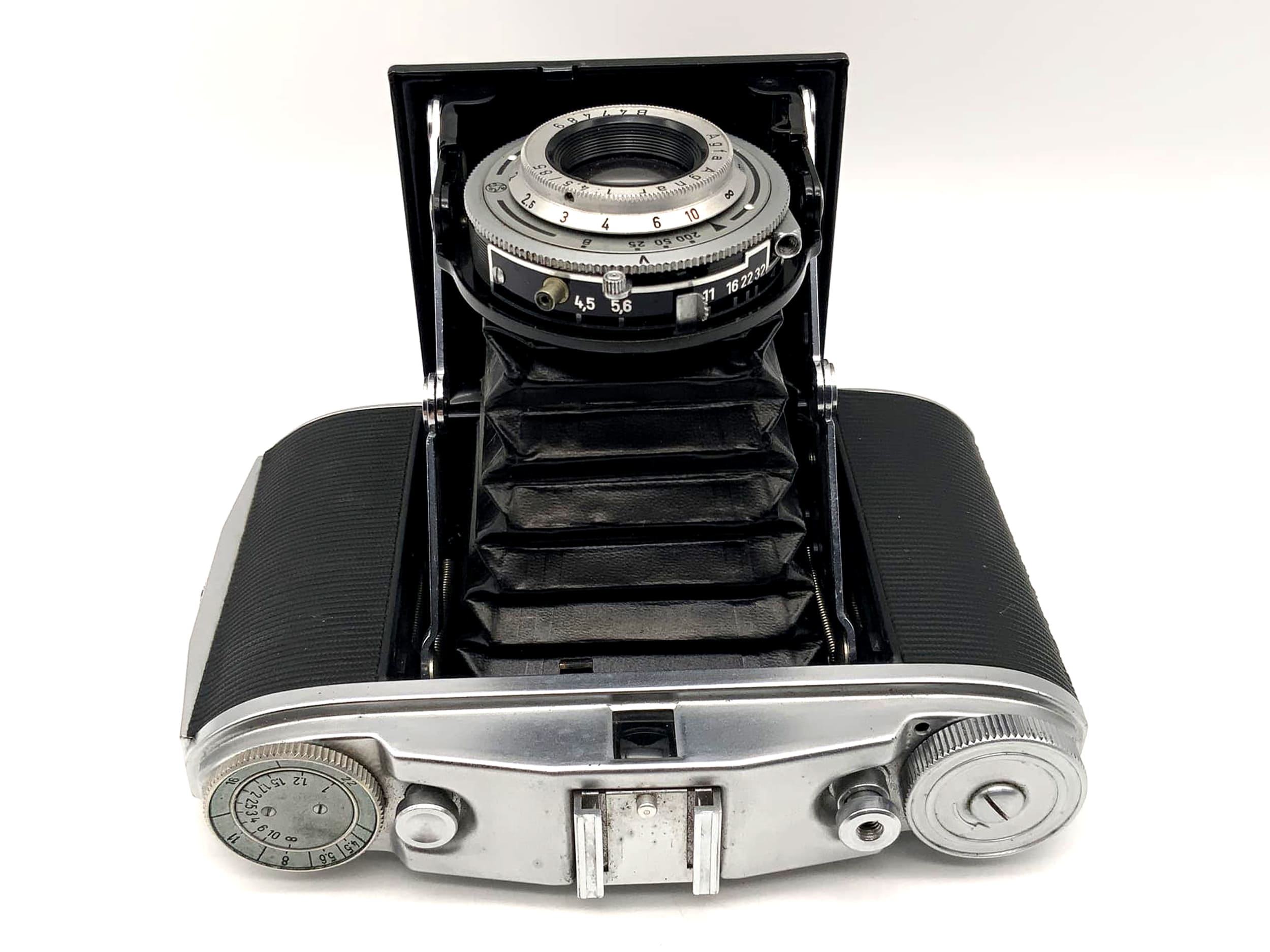 Agfa Isolette II Klappkamera mit Agnar 1:4.5 / 85 Vario Analogkamera