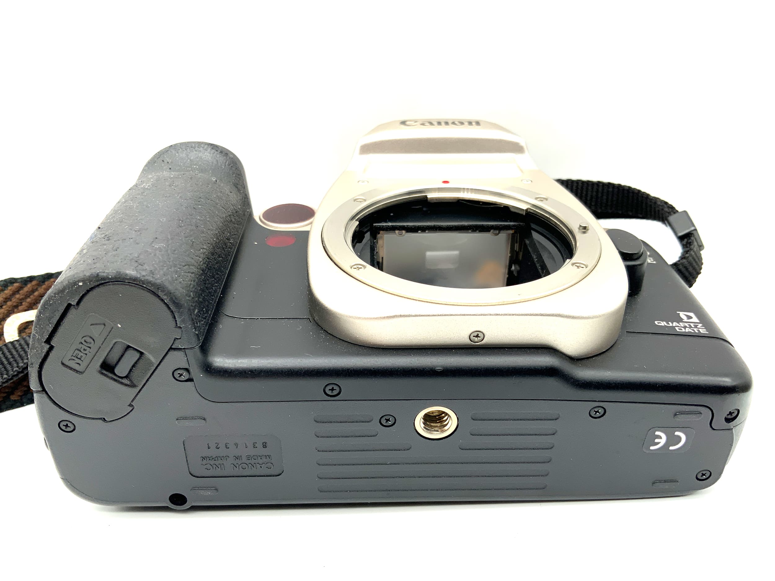 Canon EOS 50E SLR Quartz Date 35mm SLR analog Body (Canon EF)