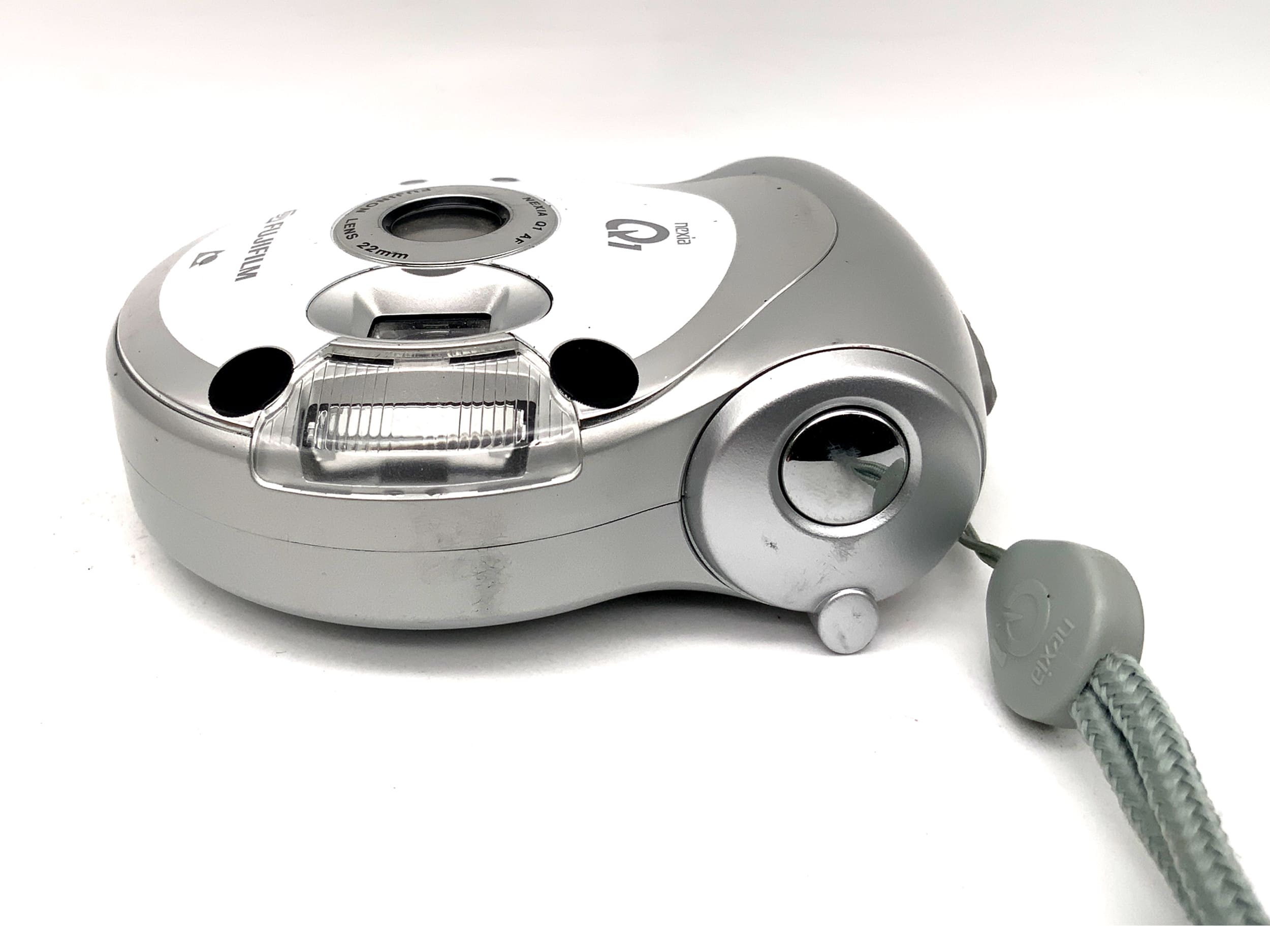 Fujifilm Nexia Q1 Point&Shoot mit fujinon 22mm Kompaktkamera Analogkamera