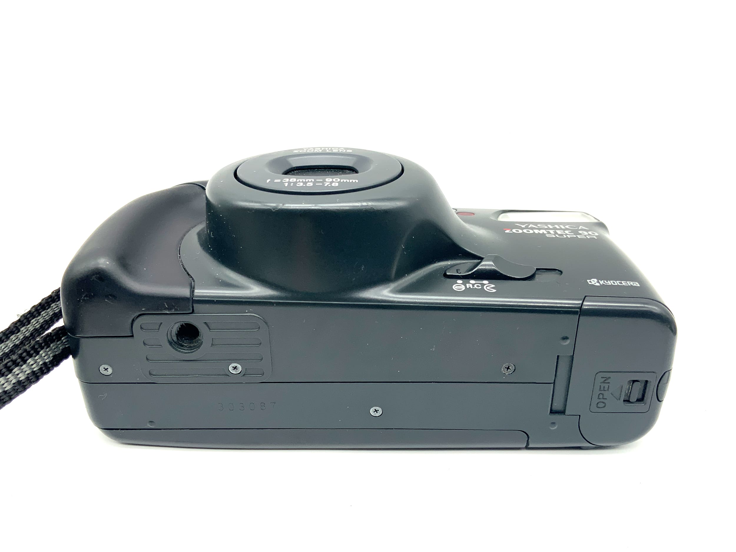 Yashica Zoomtec 90 Super Point&Shoot mit 1:3,5-7,8 f=38-90mm Analogkamera