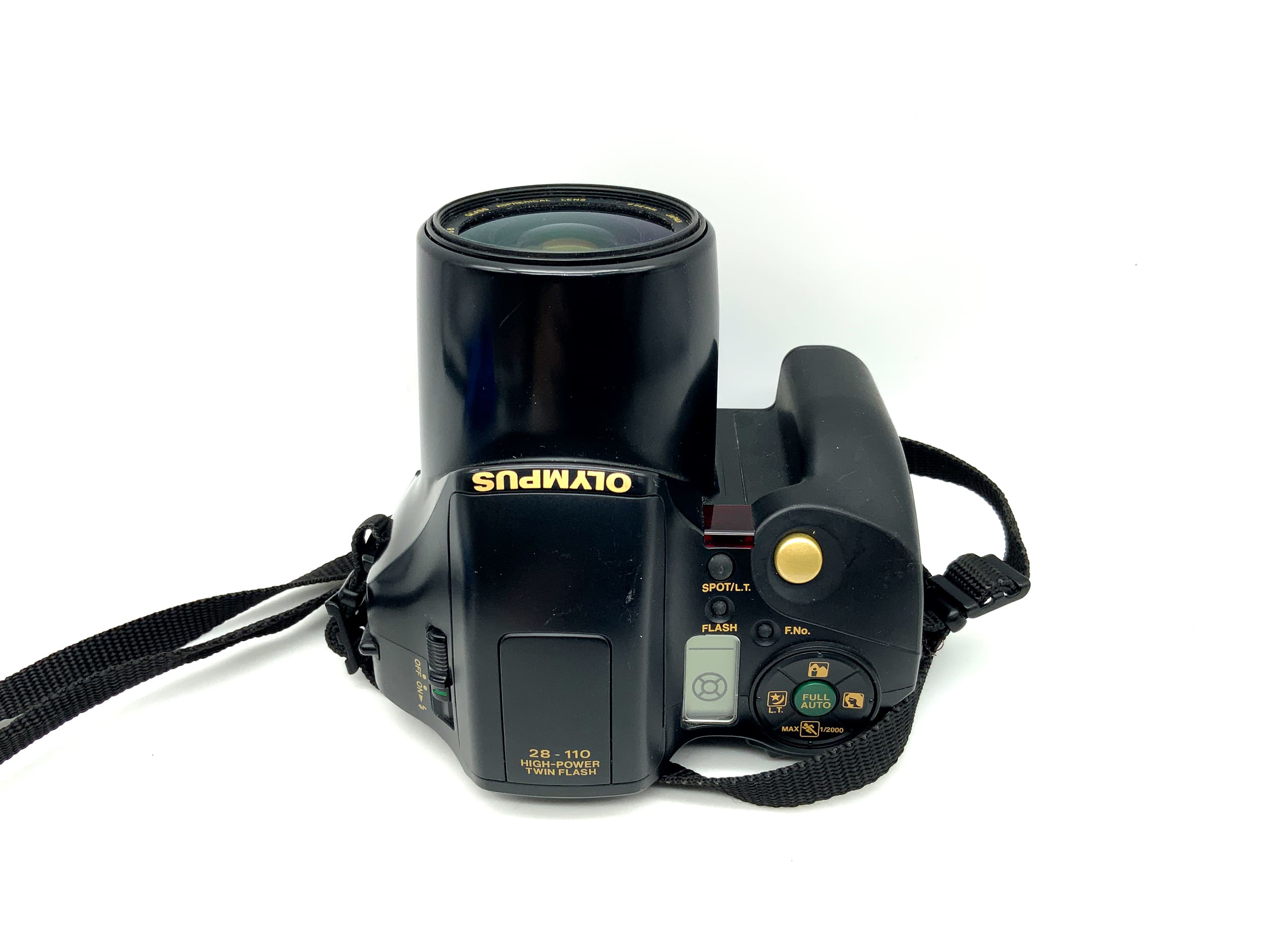 Chinon IS-100s Bridgekamera mit 1:4,5-5,6 28-110mm Aspherical Analogkamera