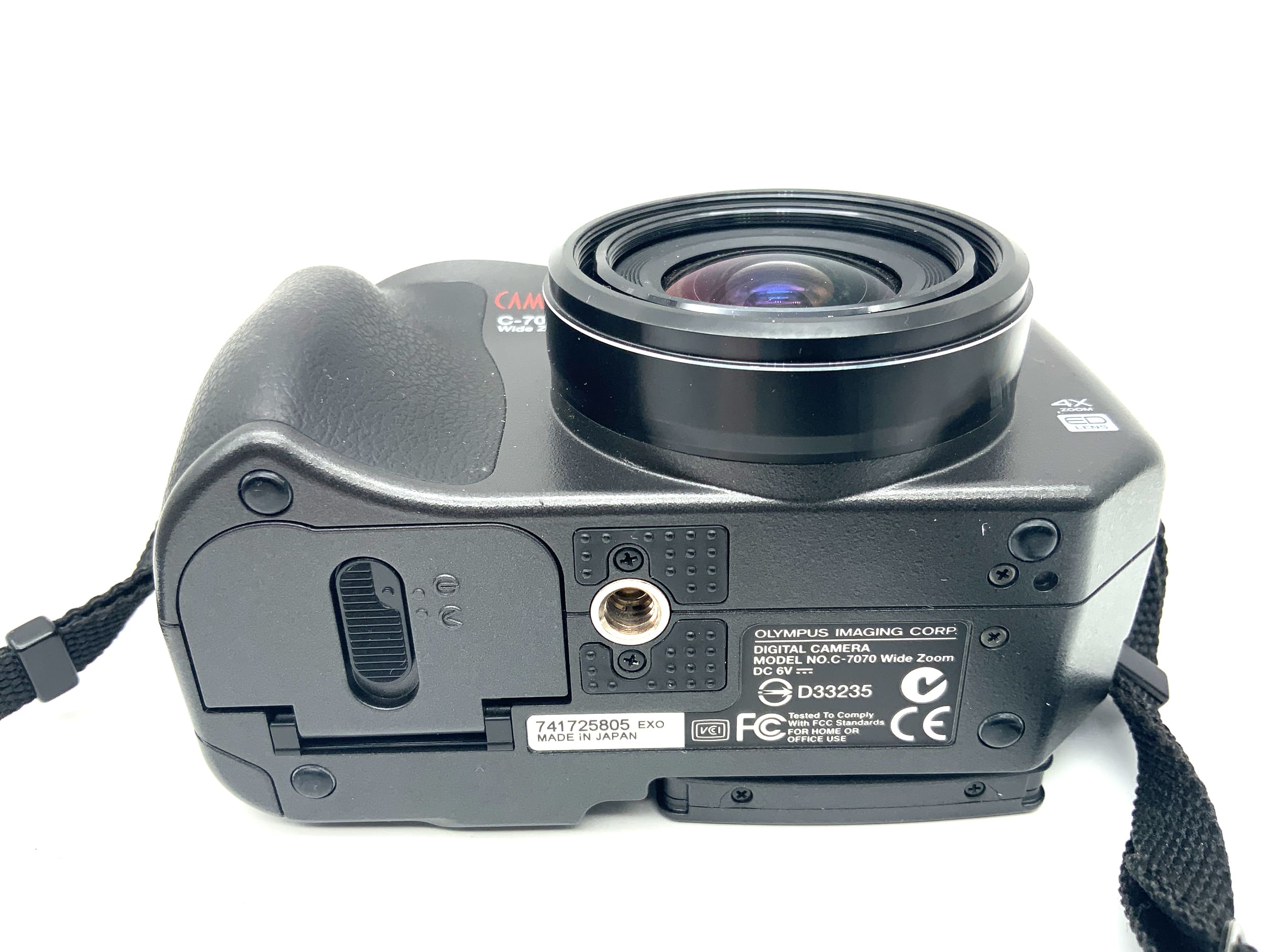 Olympus Camedia C-7070 Wide Zoom Digitalkamera mit 5.7-22.9mm 1:2.8-4.8