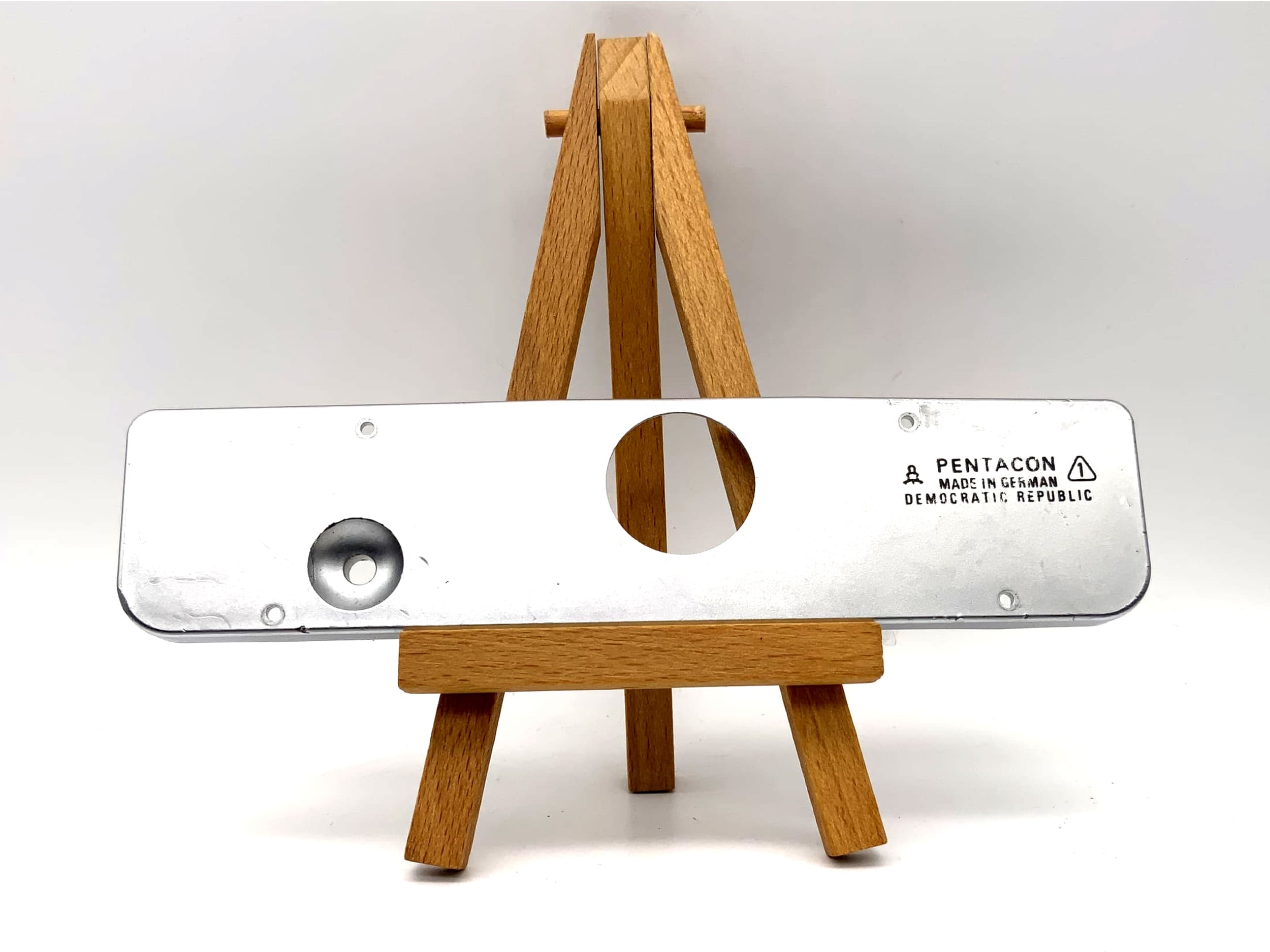 Pentacon Bodenplatte Praktica MTL 3 silber Base Plate Ersatzteil