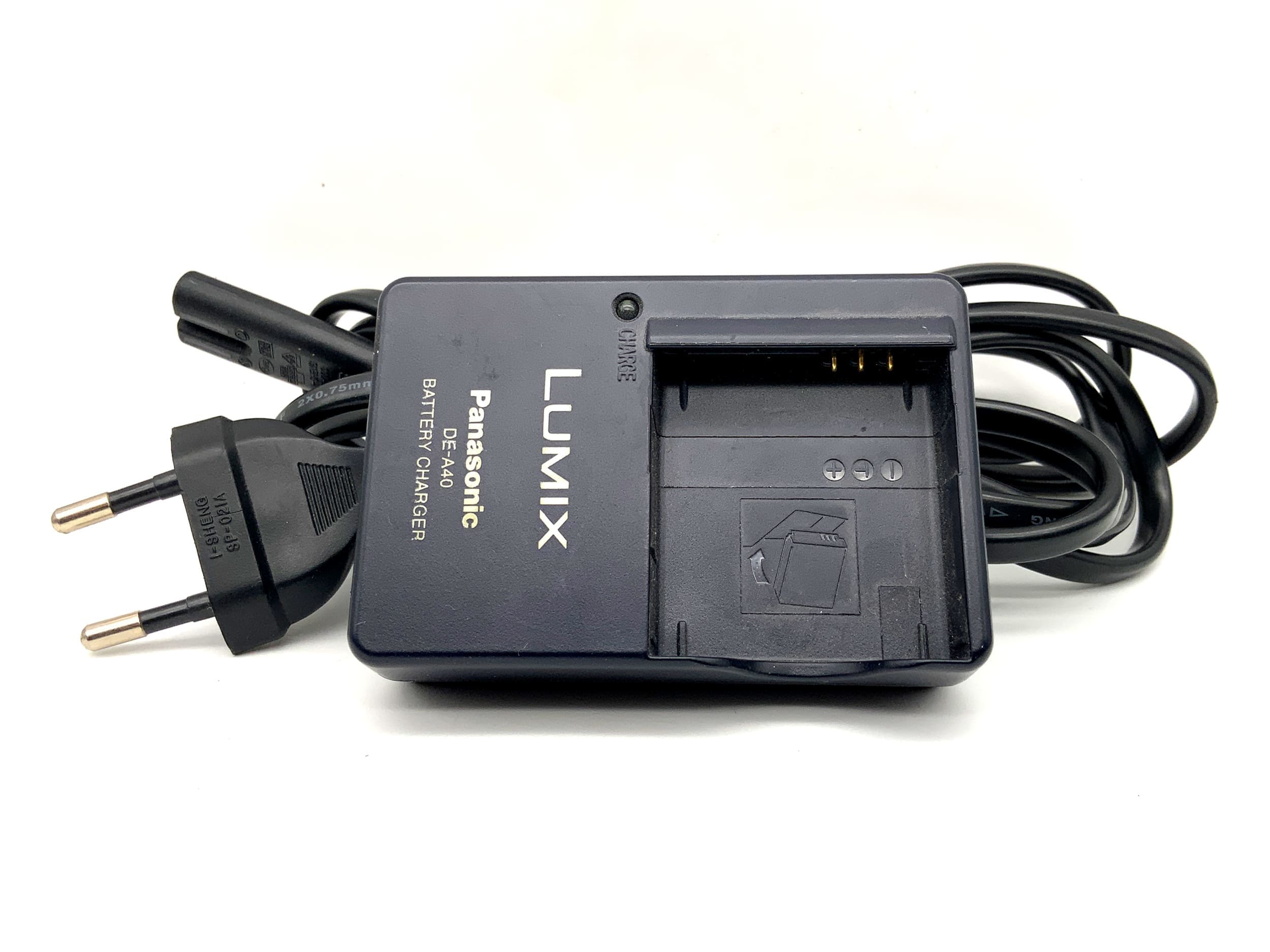 Panasonic Lumix DE-A40 A Ladegerät DMW-BCE10 Battery Charger Power Adaptor