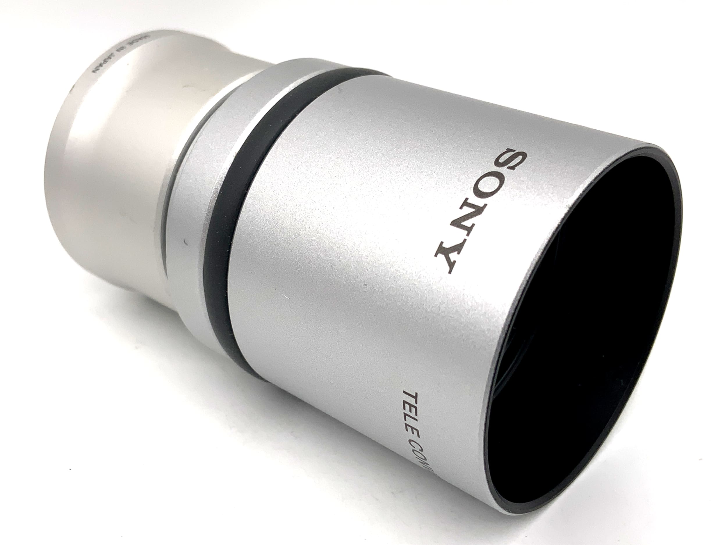 Sony VCL-DH2630 mit VAD-WA Converter 2.6x für Cybershot extender (36mm)