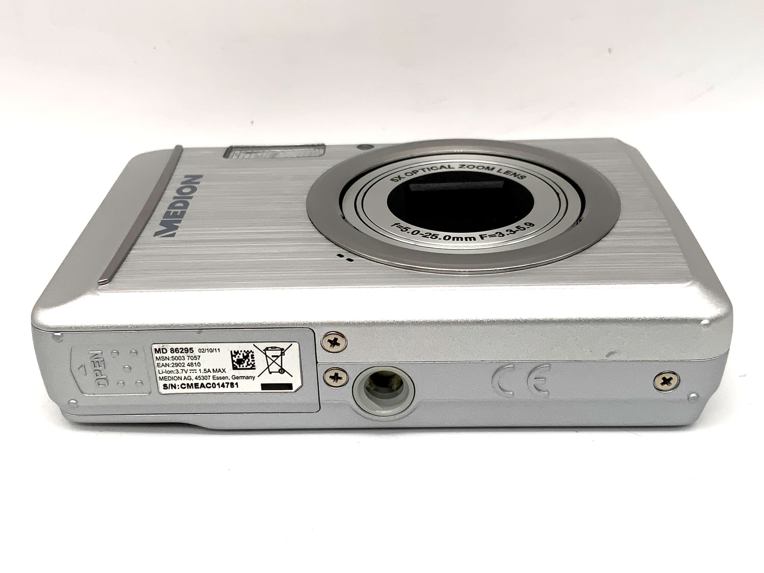 Medion MD 86295 Digitale Kompaktkamera mit 5-25mm 3.3-5.9