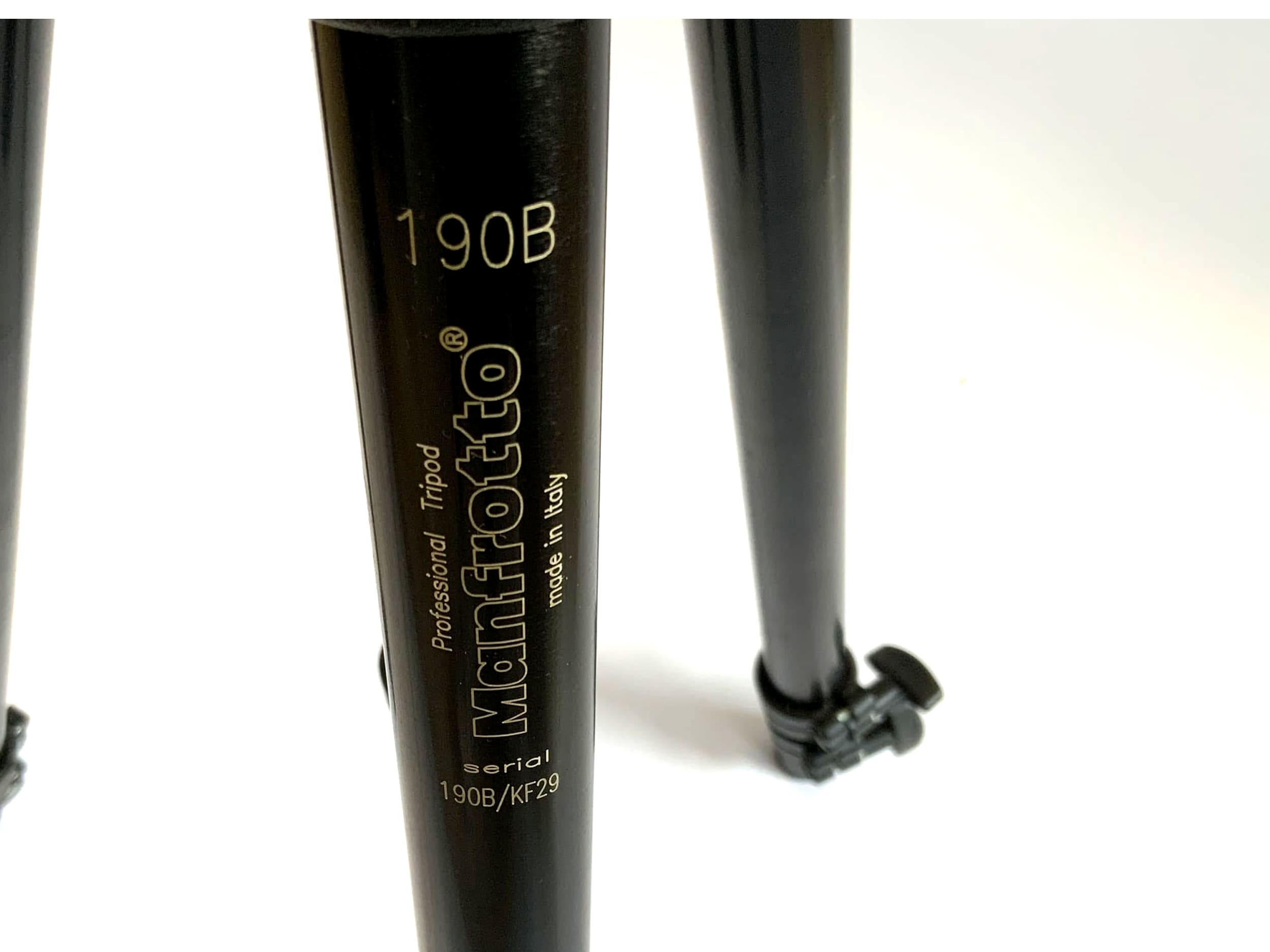 Manfrotto 190B Stativ Tripod 3-Bein Fotostativ Kamerastativ mit 460Mg Stativkopf