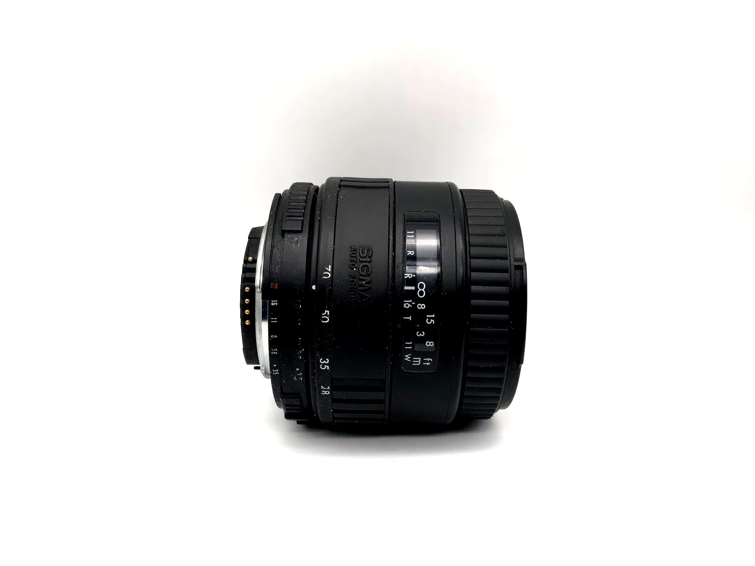Sigma 28-70mm 1:3.5-4.5 Objektiv UC Zoom Multi-Coated AF Camera Lens (Nikon AF)
