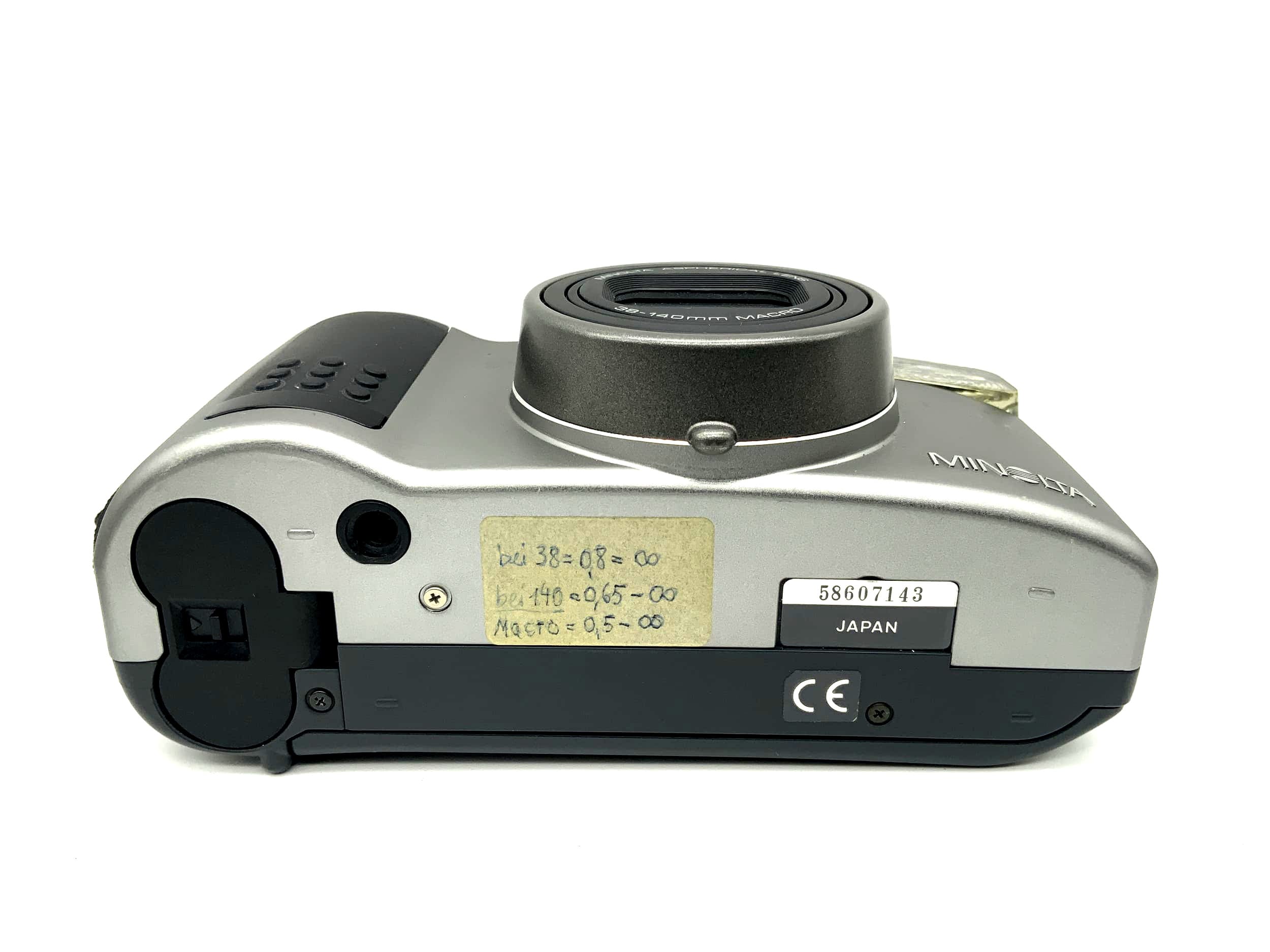 Minolta Riva Zoom 140 EX Point&Shoot mit 38-140mm Macro Kompaktkamera 35mm