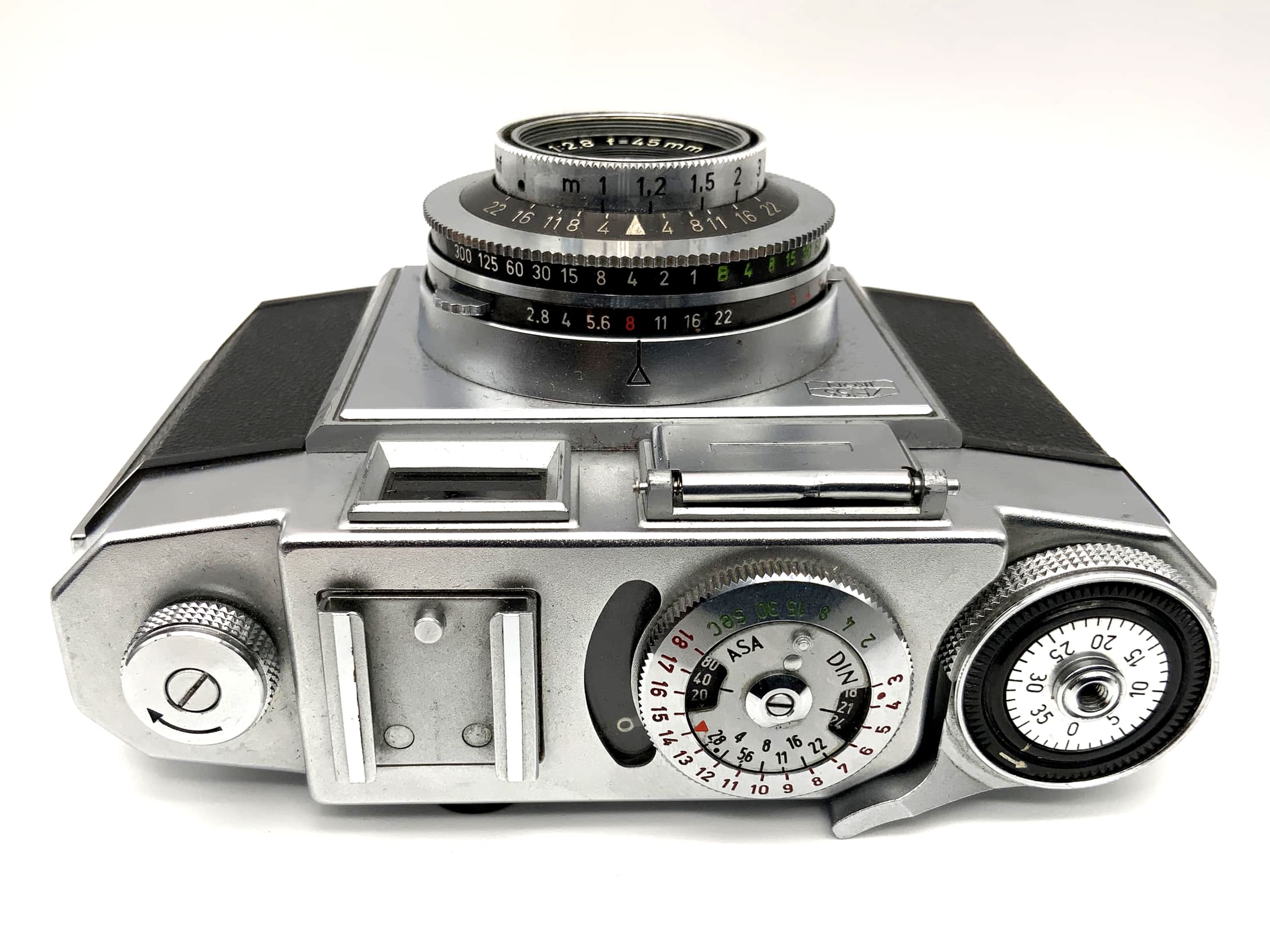 Zeiss Ikon Contina mit Novicar-Anastigmat 1:2.8 f=45mm 527/24 Prontor-SVS