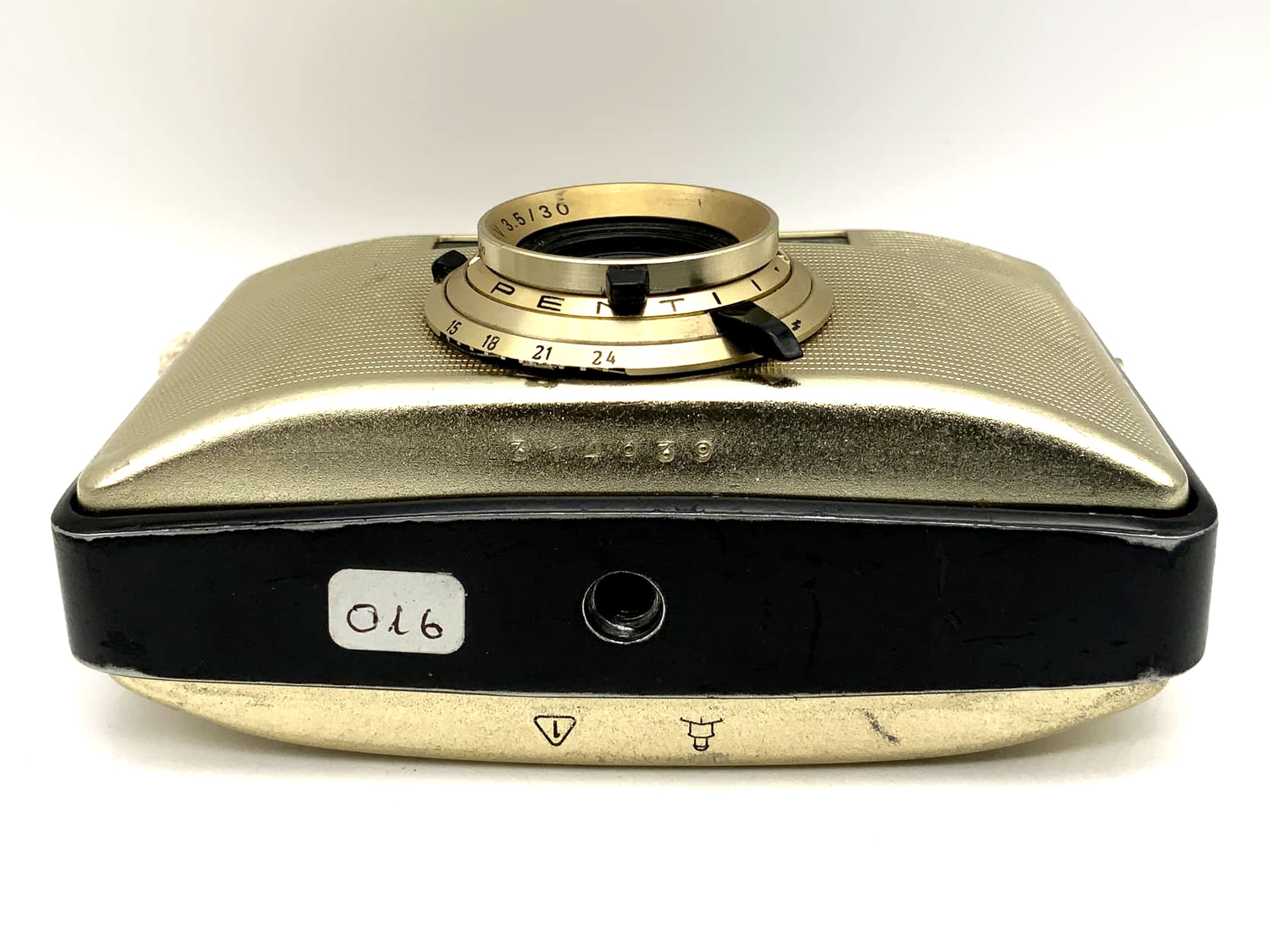 Pentacon Penti I Sucherkamera mit Domiplan V 3.5/30 gold/schwarz !Beli defekt!