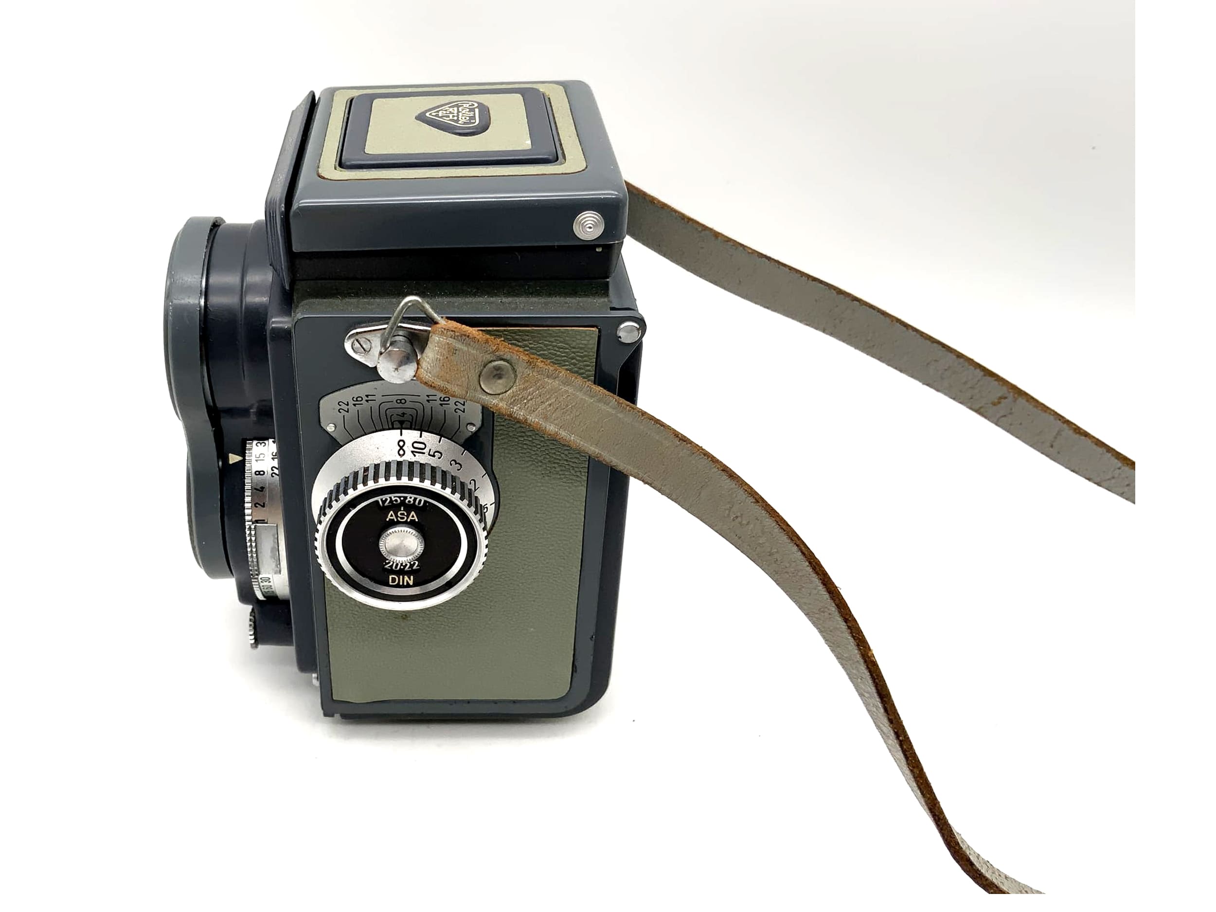 Rollei Rolleiflex Baby TLR mit Xenar 1:3.5/60 4x4 F&H Synchro Compur mit Tasche