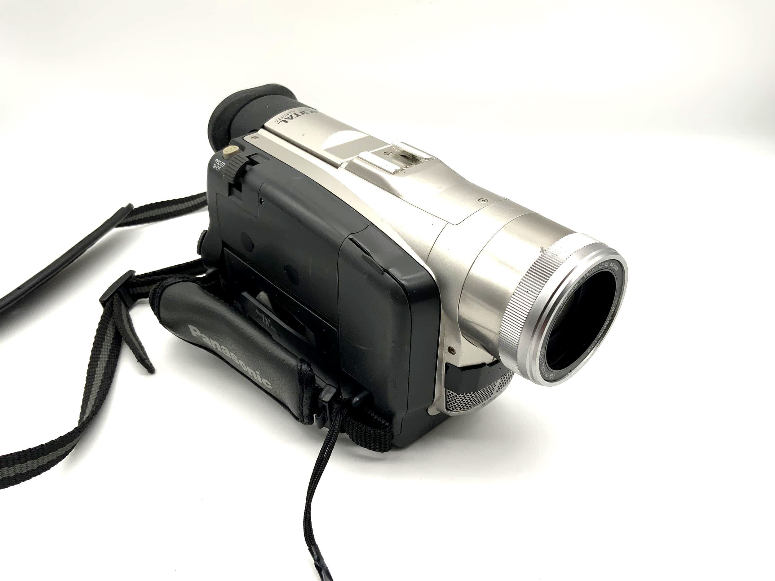 Panasonic NV-DS15 NV-DS15EG Camcorder Videokamera mit Akku