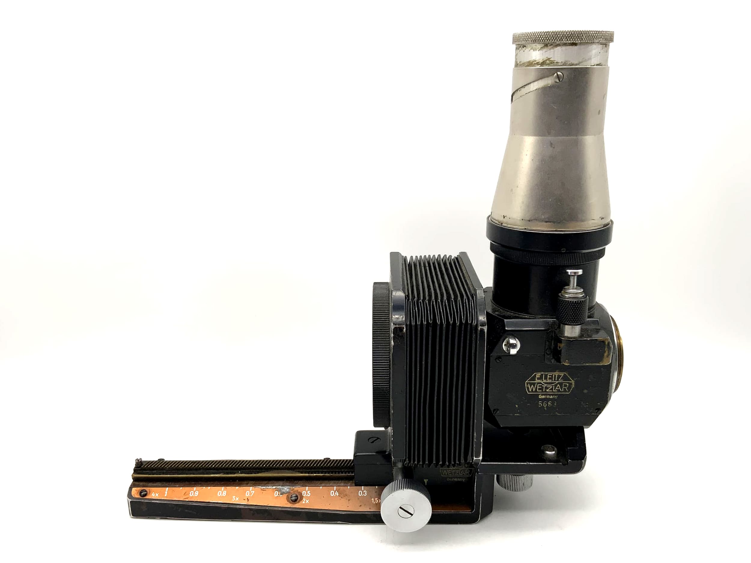 Leitz Balgengerät schwarz Bellows mit Visoflex I Spiegelkasten silber (M39)