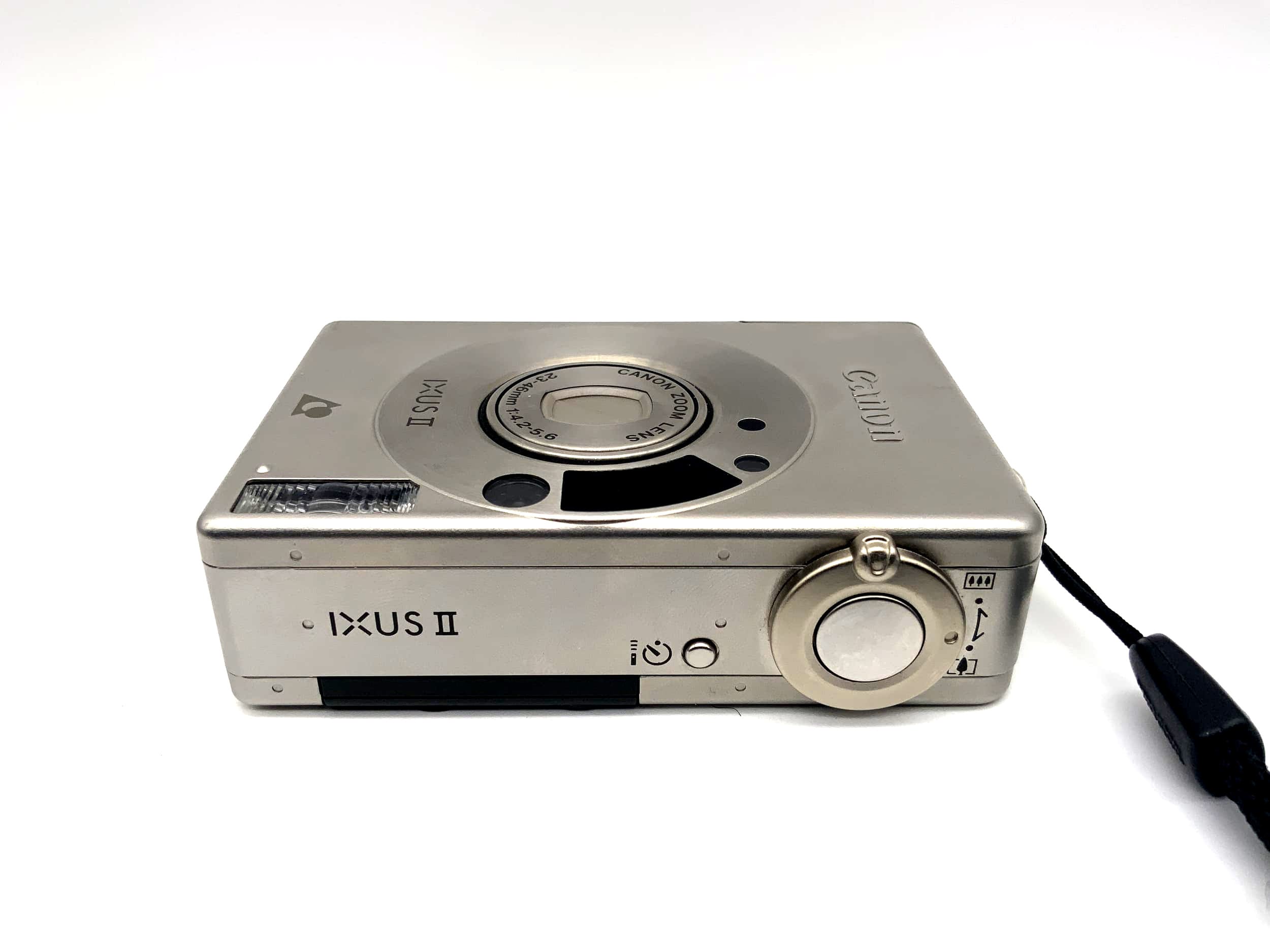 Canon IXUS II Point&Shoot mit Zoom Lens 23-46mm 1:4.2-5.6 Analogkamera APS