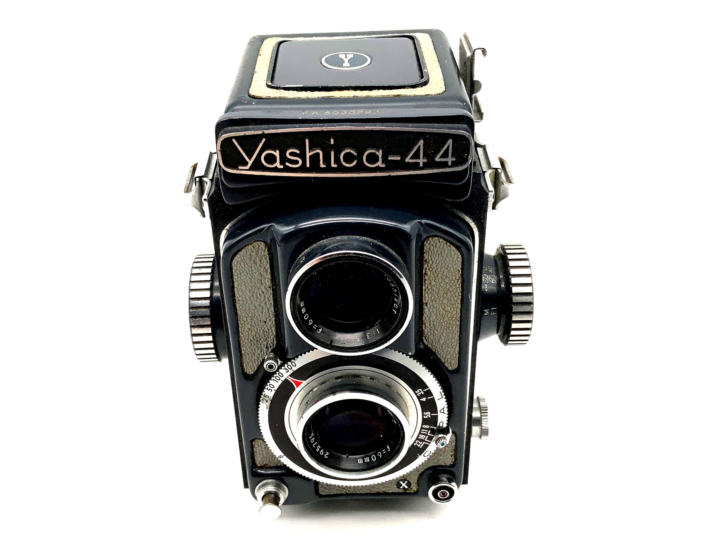 Yashica 44 TLR mit Yashikor 1:3.5 f=60mm Copal zweiäugige Kamera