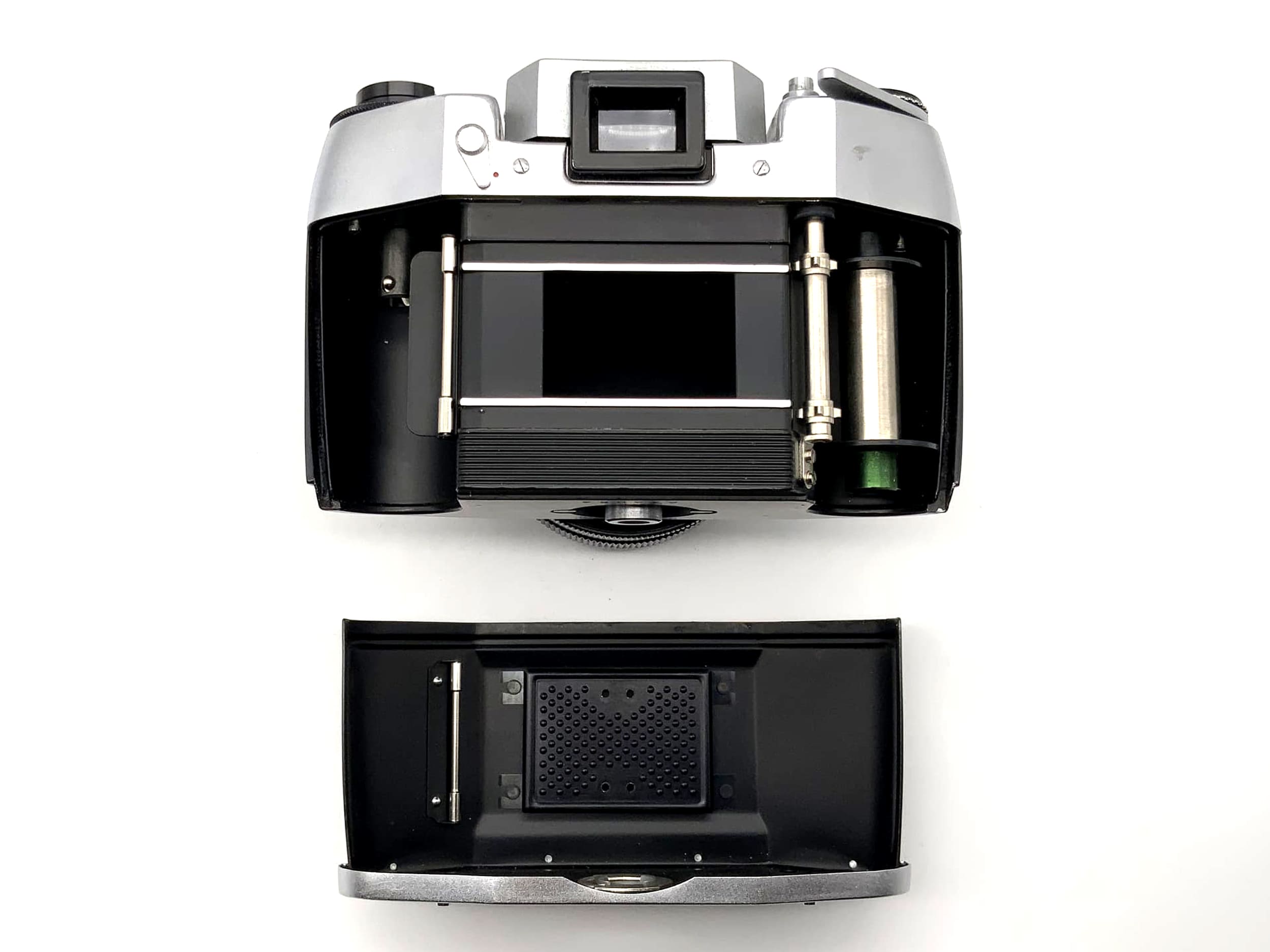 Exakta EXA 1b mit Revuenon 2.8 35mm Objektiv Spiegelreflexkamera 35mm analog