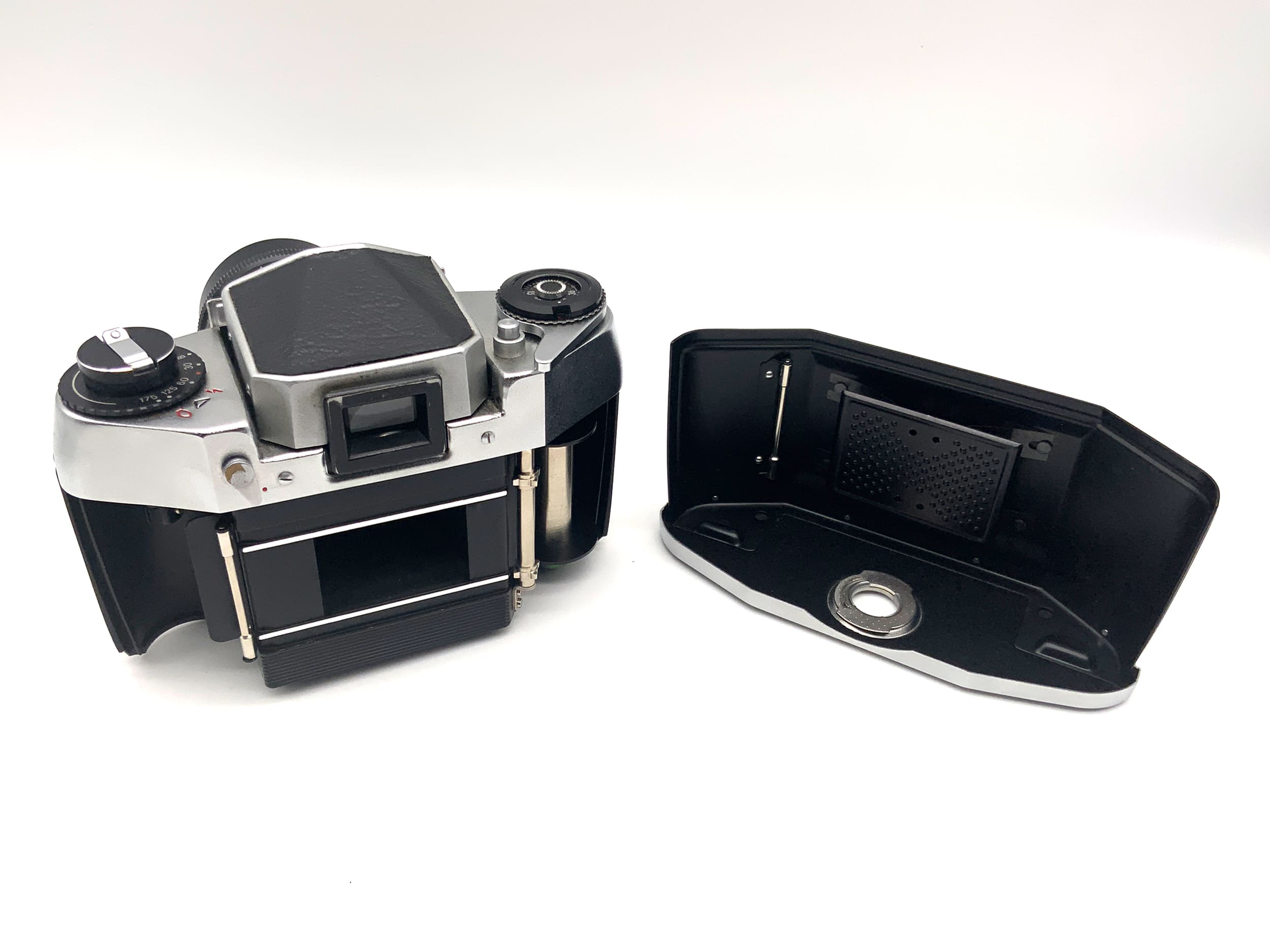 Exakta EXA 1b mit Weltblick Telephoto 3.5 135mm Spiegelreflexkamera 35mm analog