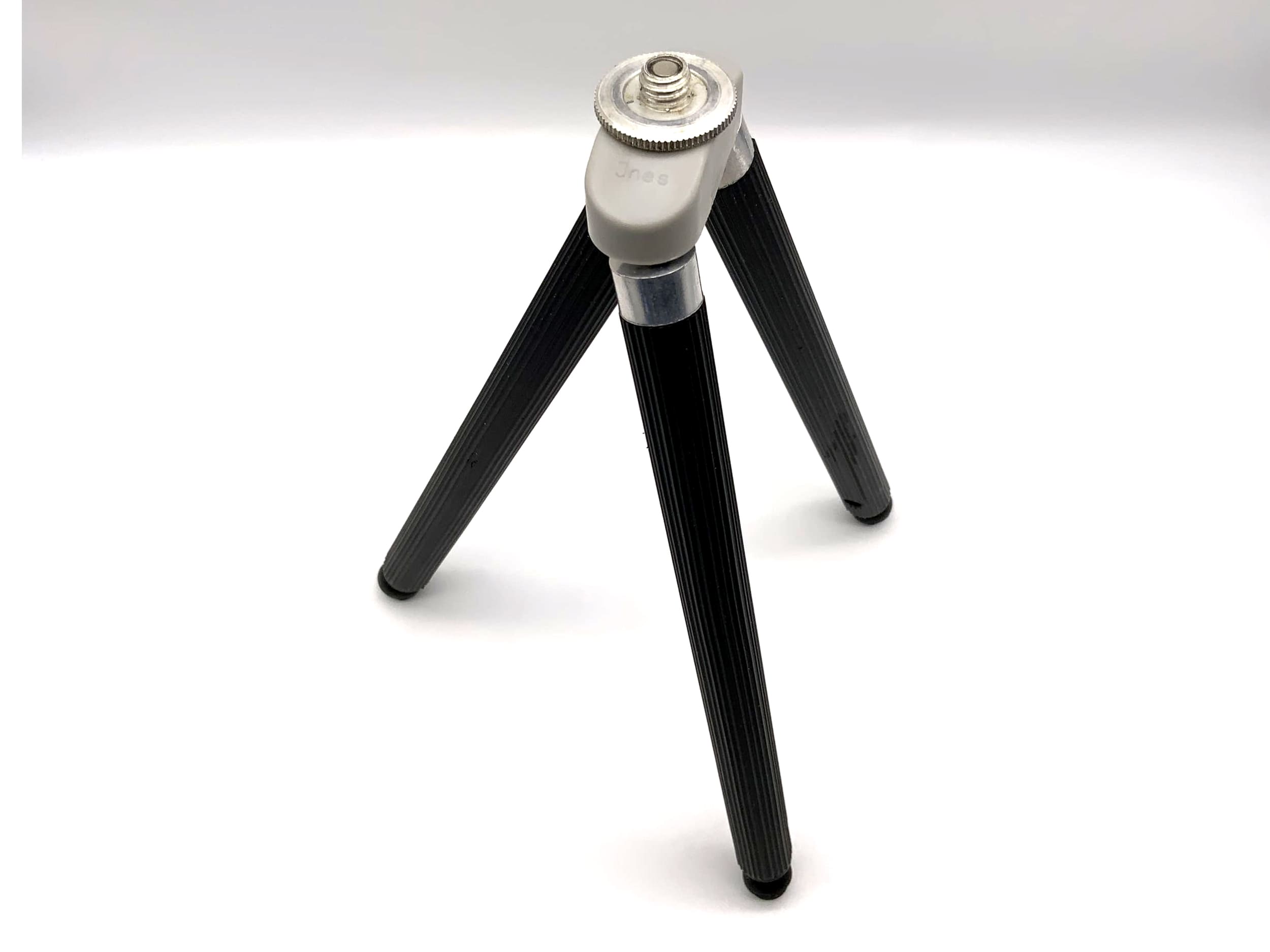 VEB Ines Tischstativ Tripod Dreibein Taschenstativ