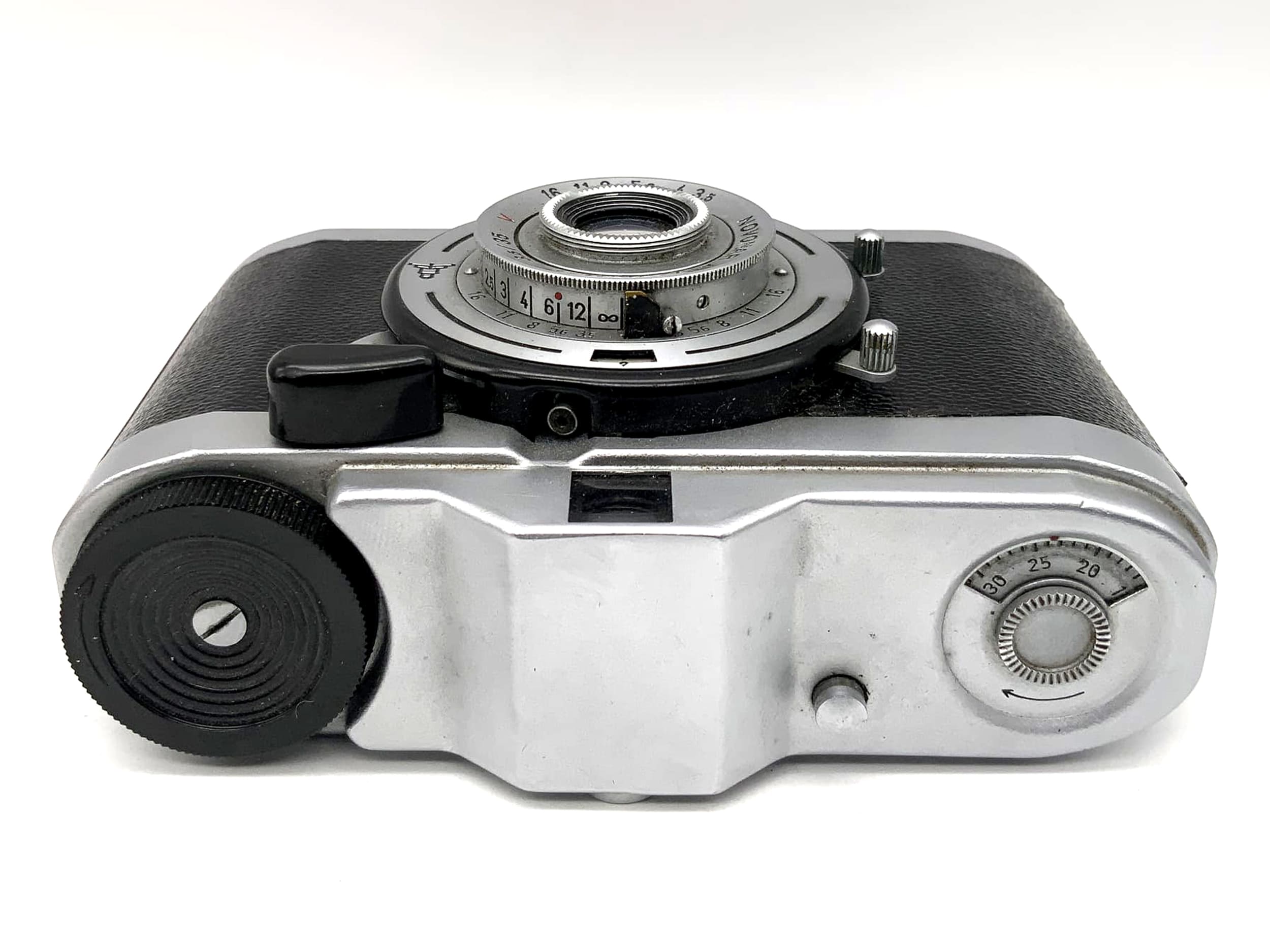 Zeiss Ikon Taxona Sucherkamera mit Novonar Anastigmat 3.5/35 Tempor Analogkamera