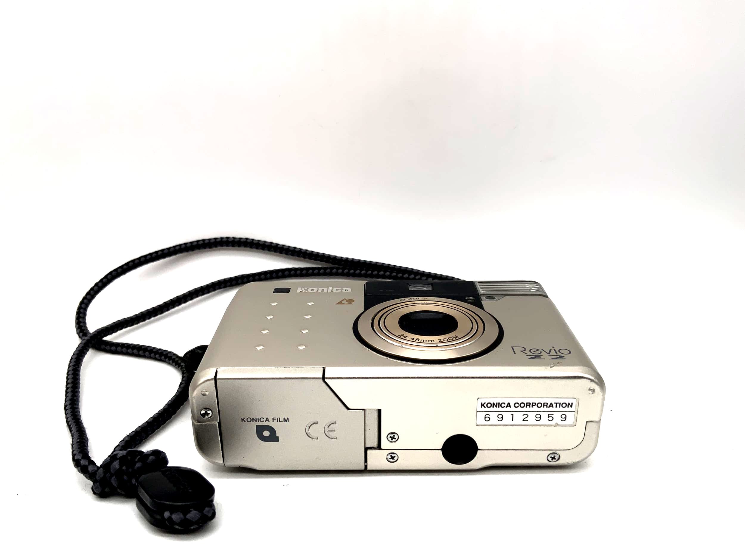 Konica Revio Z2 Point&Shoot mit 24-48mm Zoom lens Kompaktkamera Analogkamera