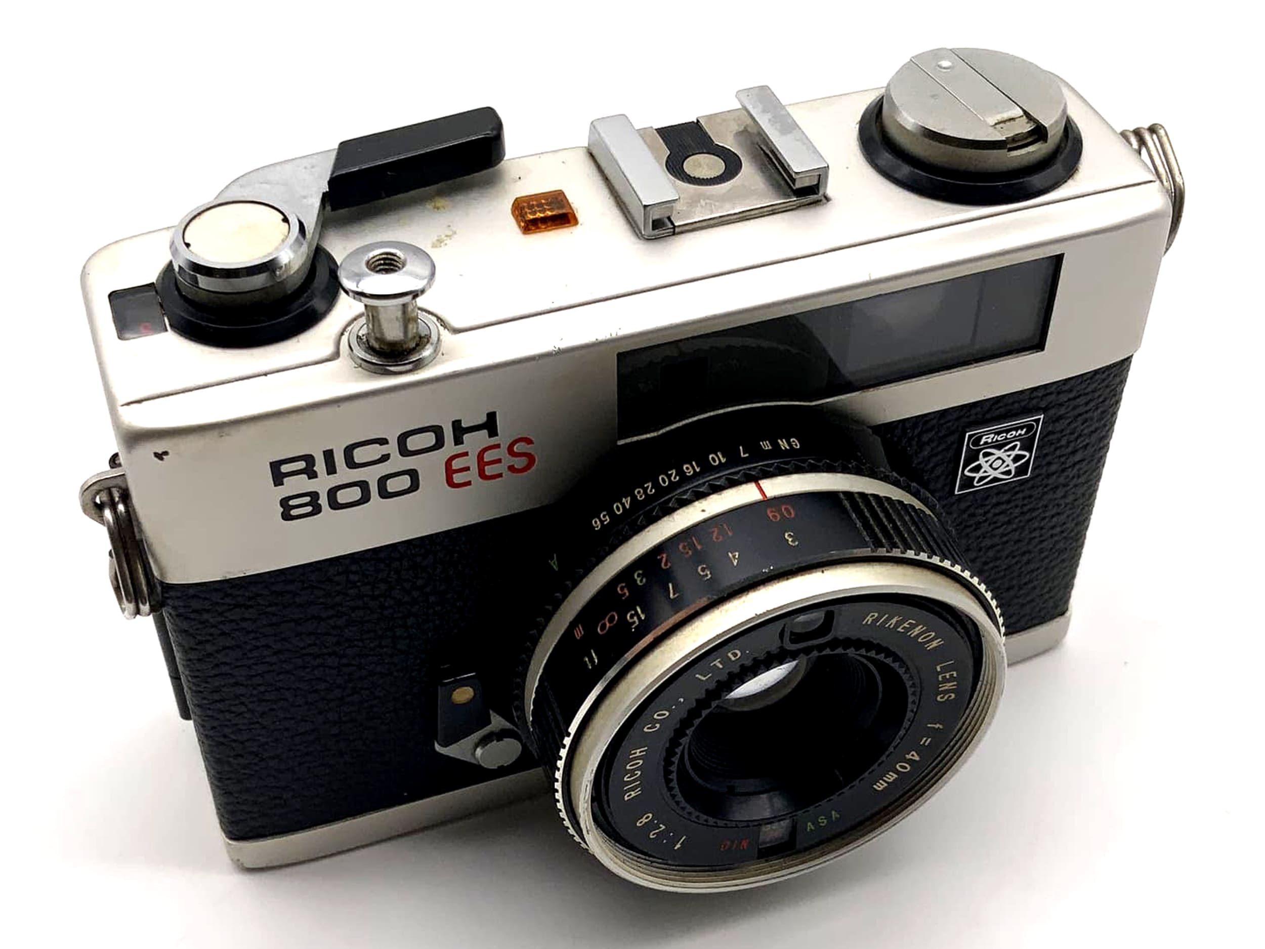 Ricoh 800 EES Sucherkamera mit Rikenon Lens 40mm 1:2.8 35mm Kompaktkamera