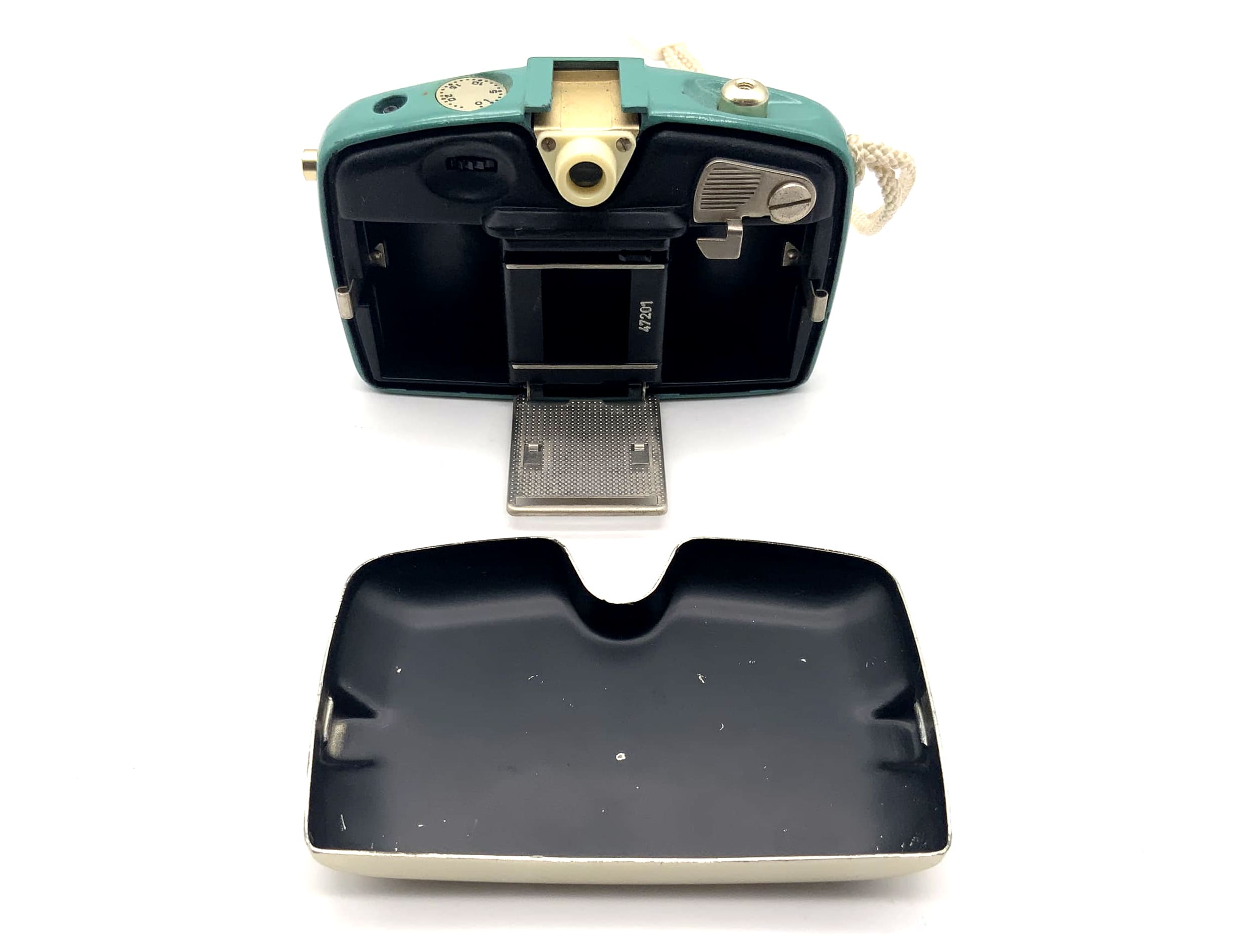 Welta Penti Sucherkamera mit Trioplan 30mm 1:3.5 35mm Kompaktkamera grün