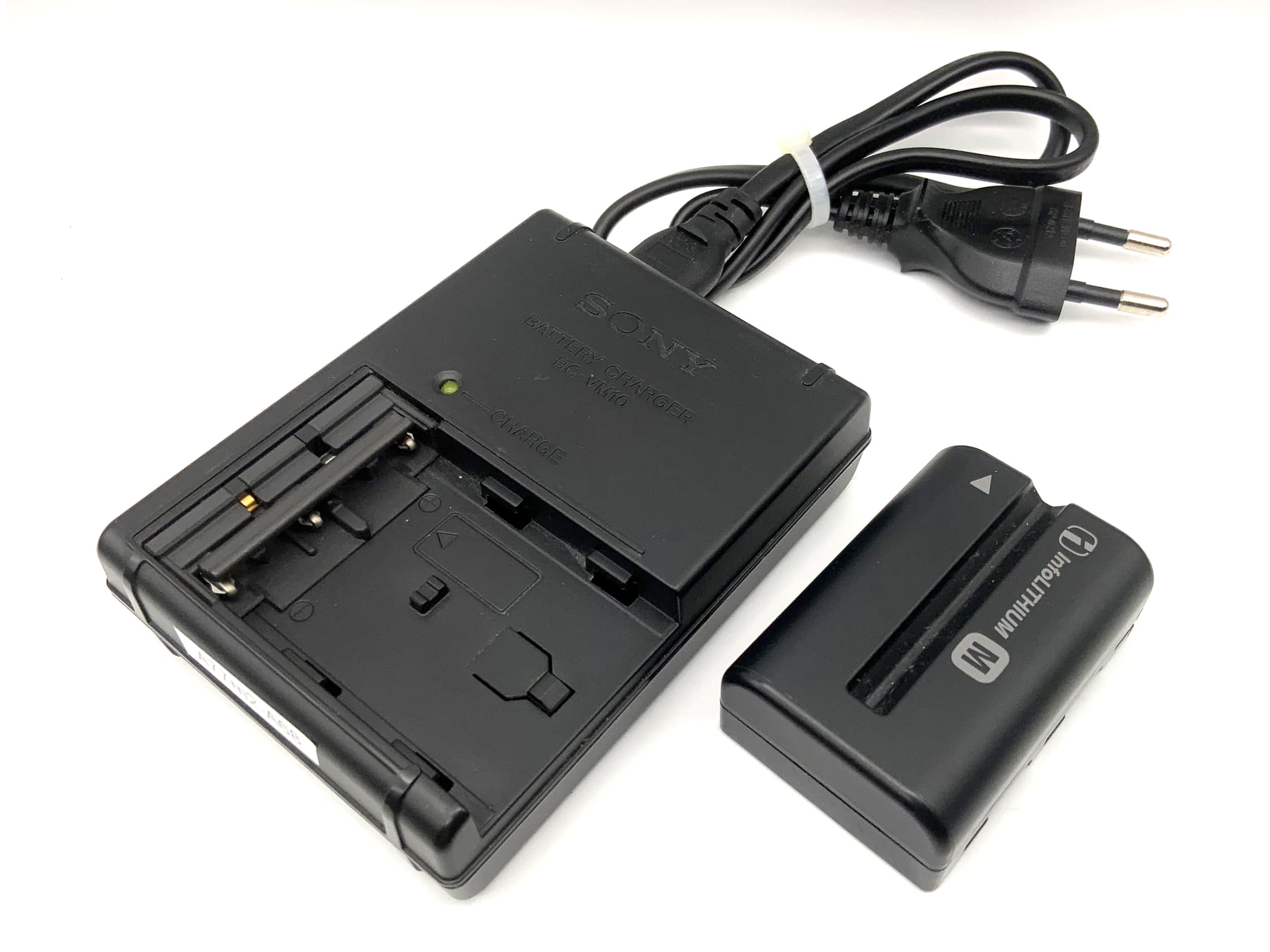 Sony a 200 Spiegelreflexkamera DSLR alpha digital 10.2 Mega Pixels Body Gehäuse