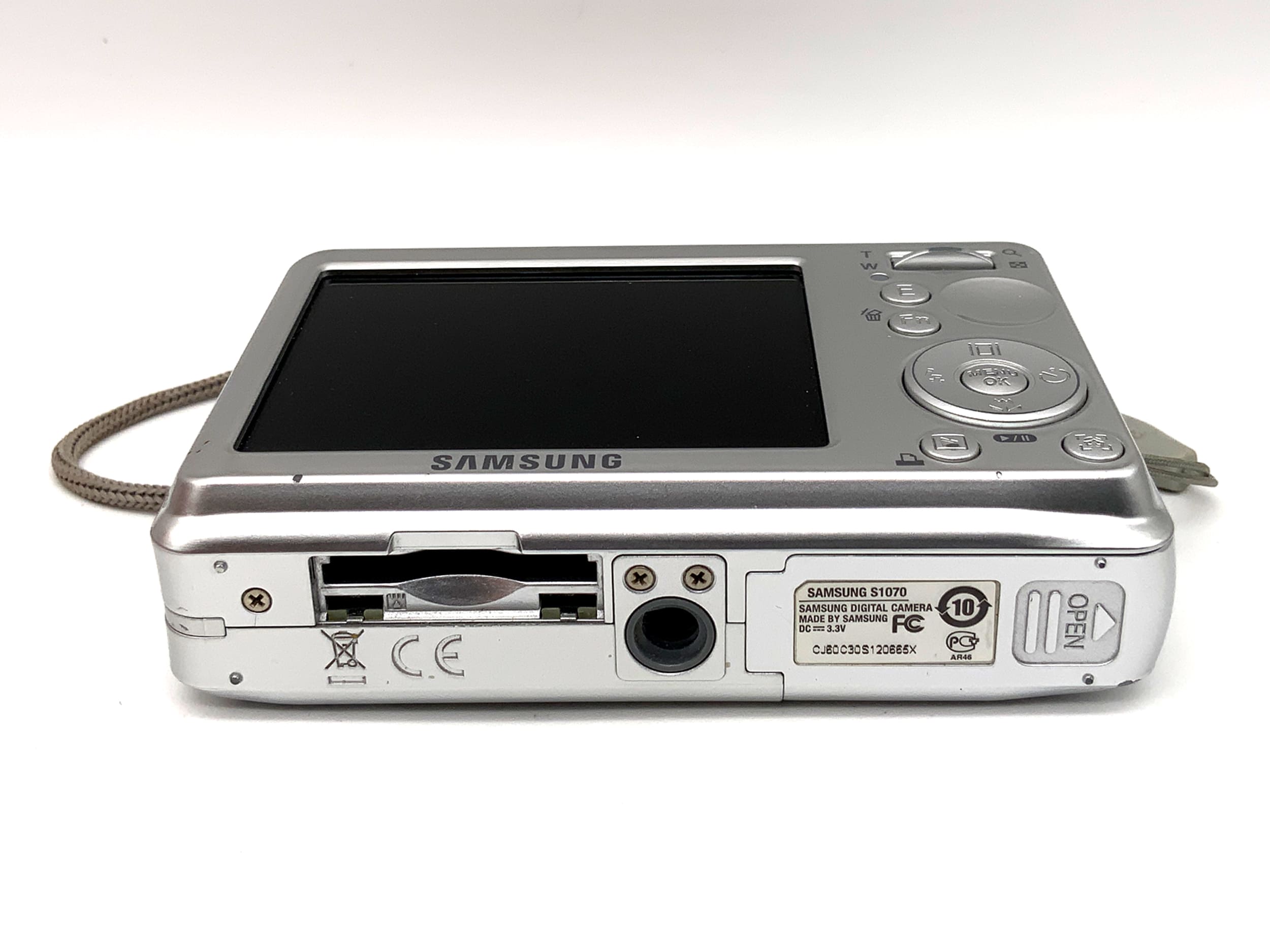 Samsung S1070 Digitale Kompaktkamera mit Zoom 6.3-18.9 Lens 10.2 MP