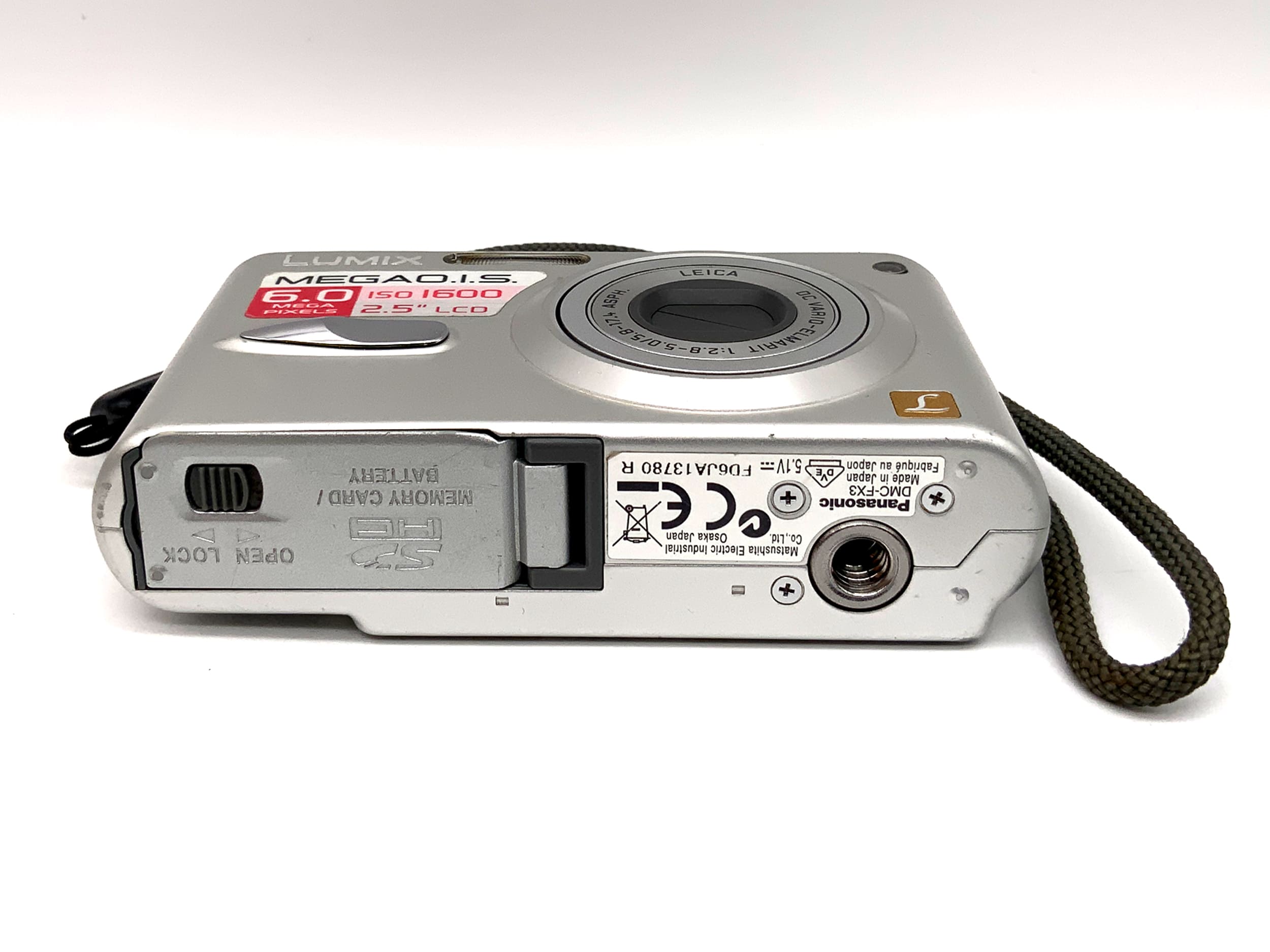 Panasonic Lumix DMC-FX3 Digitale Kompaktkamera mit 1:2.8-5.0 / 5.8-17.4 6.0 MP